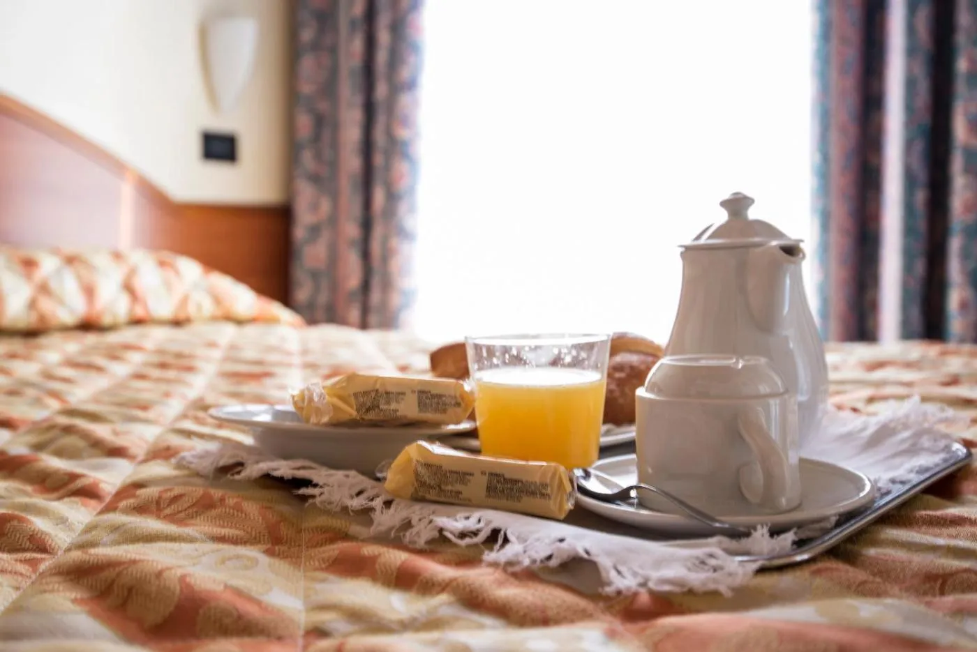 Breakfast, Bed in Hotel Brennero