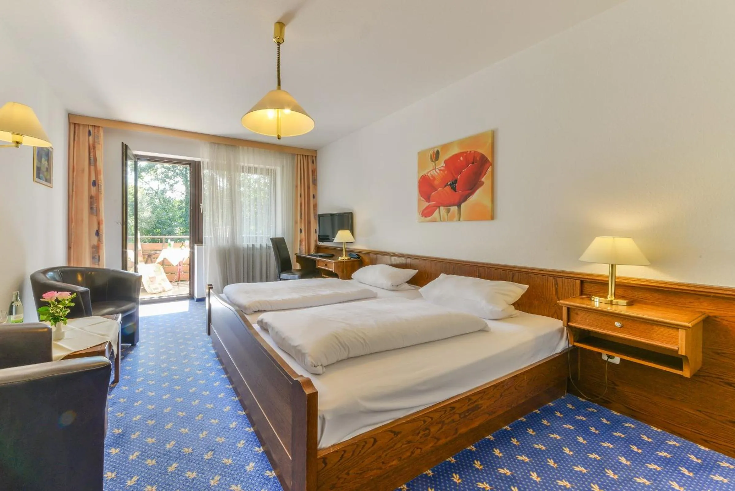 Photo of the whole room, Bed in Hotel Zur Mühle