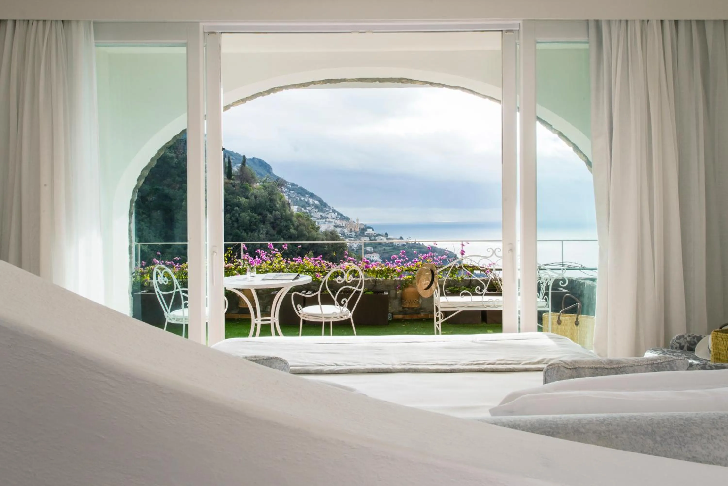 Patio, Bed in Hotel Piccolo Sant'Andrea