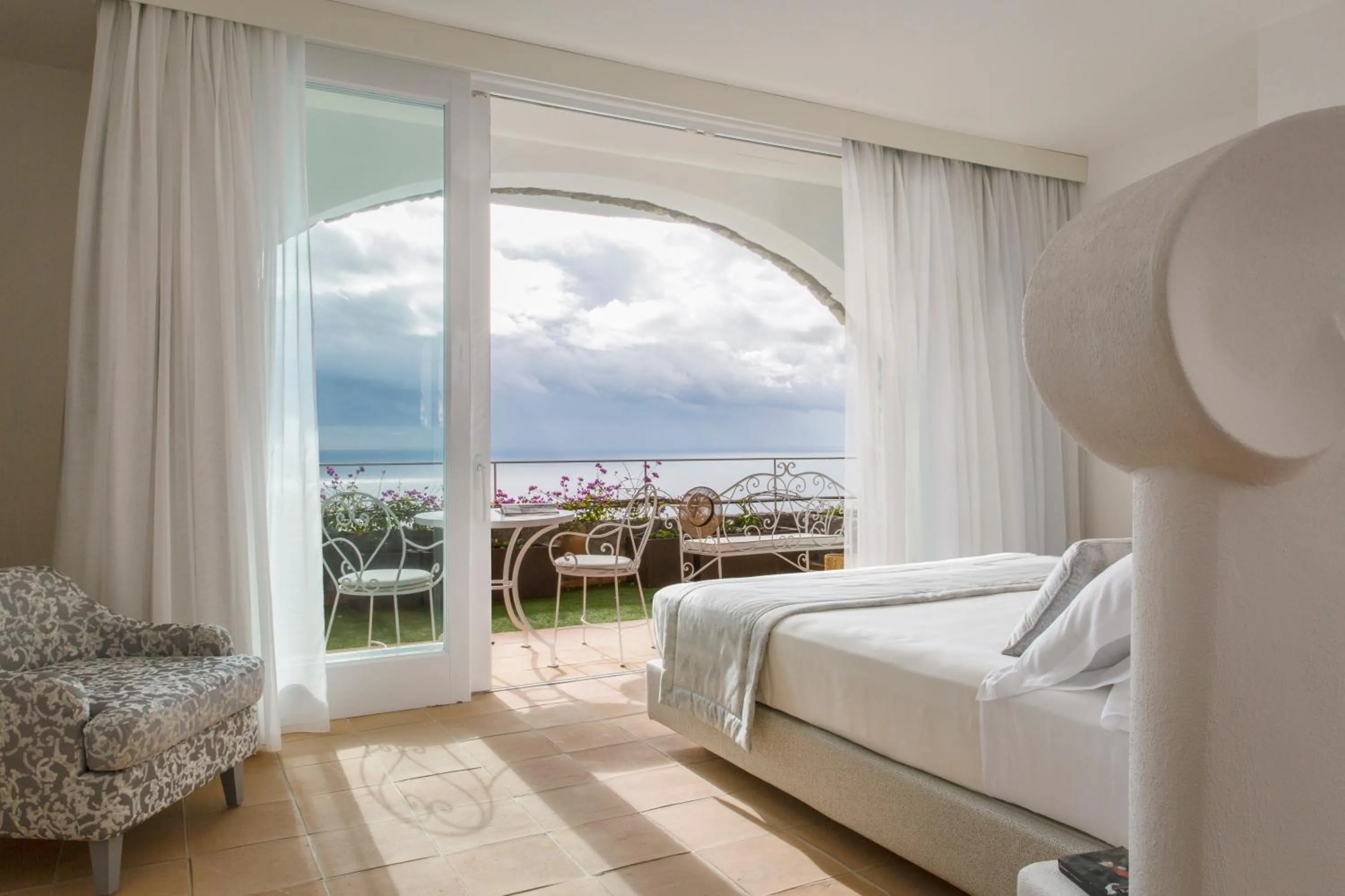 Balcony/Terrace, Bed in Hotel Piccolo Sant'Andrea