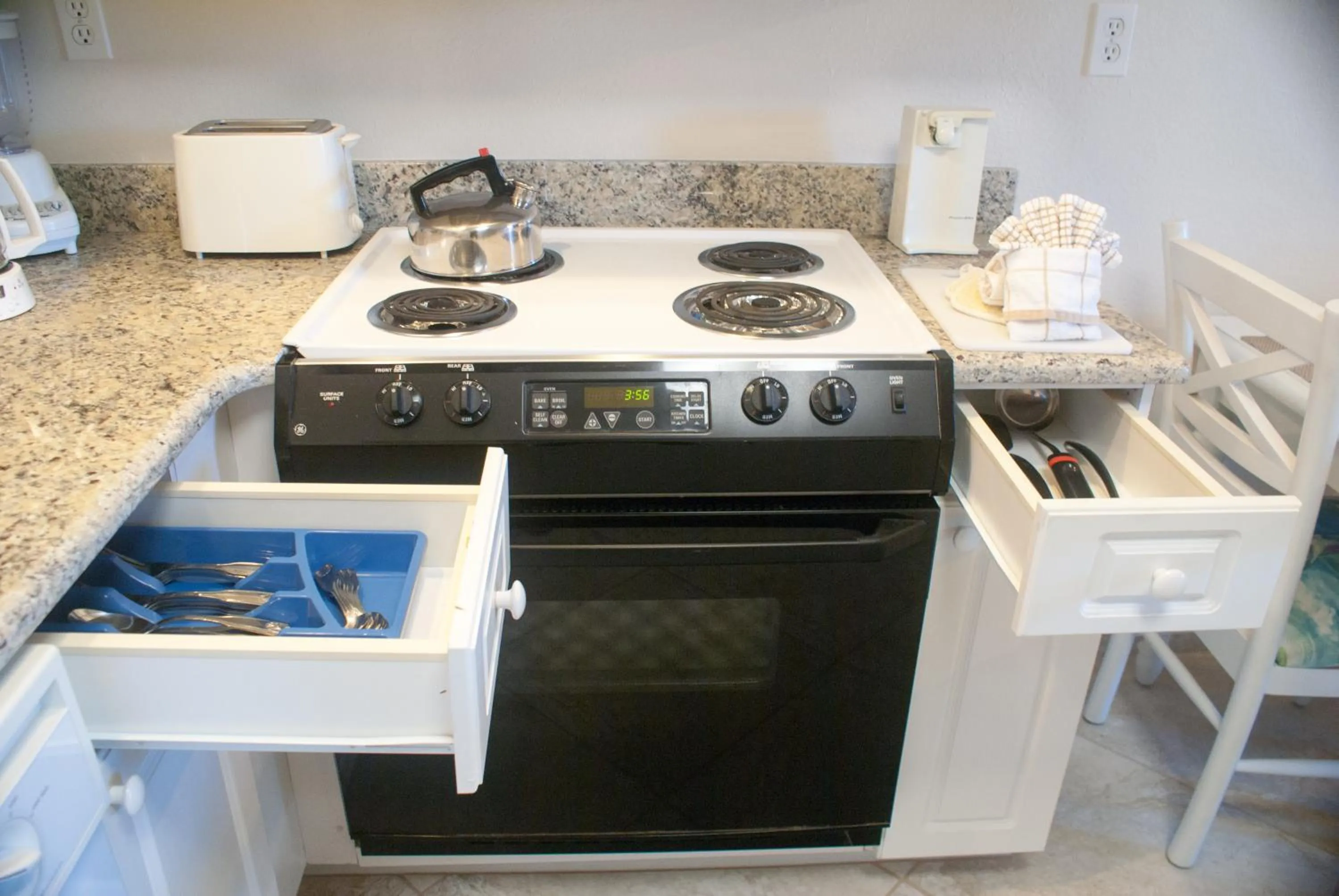 Kitchen or kitchenette in Grand Lake & Lifetime of Vacations Resorts