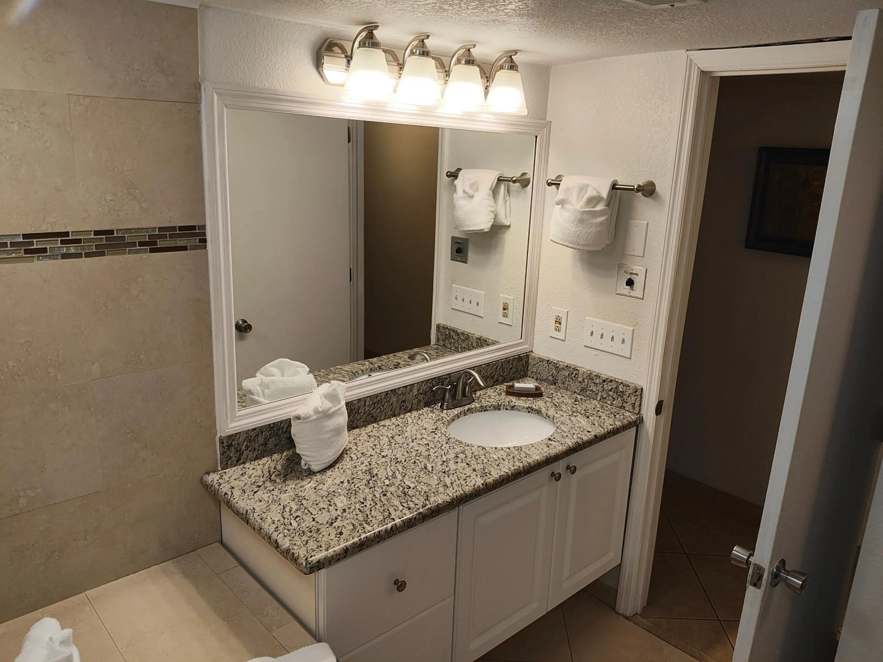 Bathroom in Grand Lake & Lifetime of Vacations Resorts