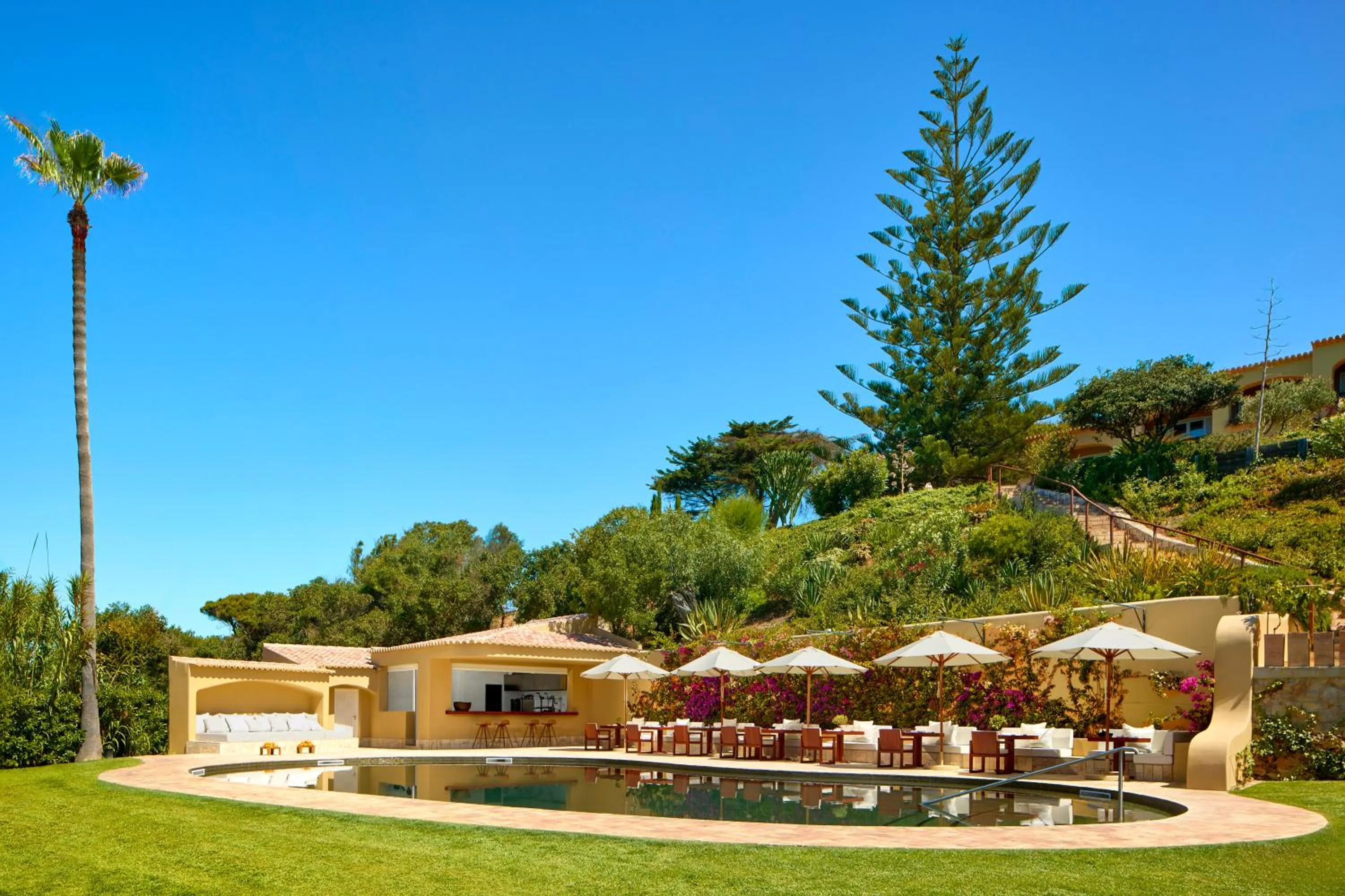 Swimming pool in Vila Joya