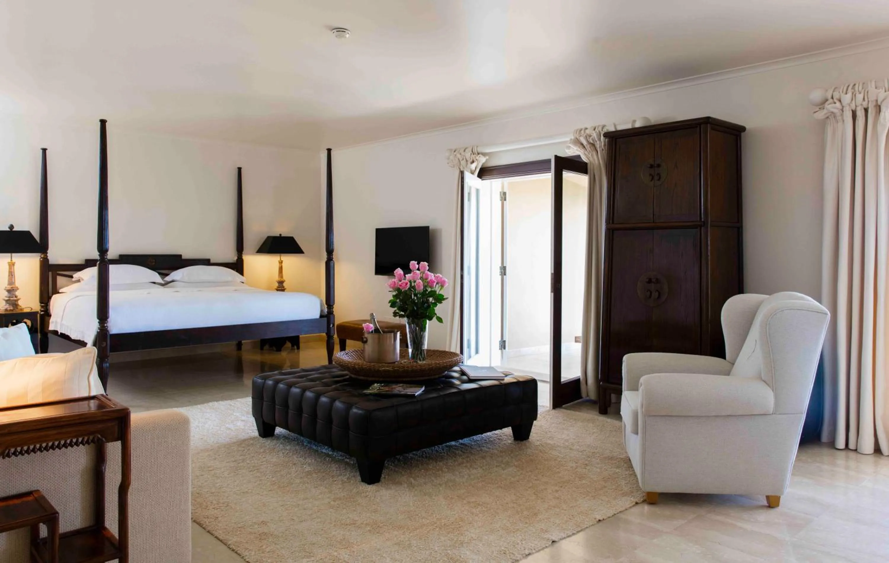 Photo of the whole room, Bed in Vila Joya