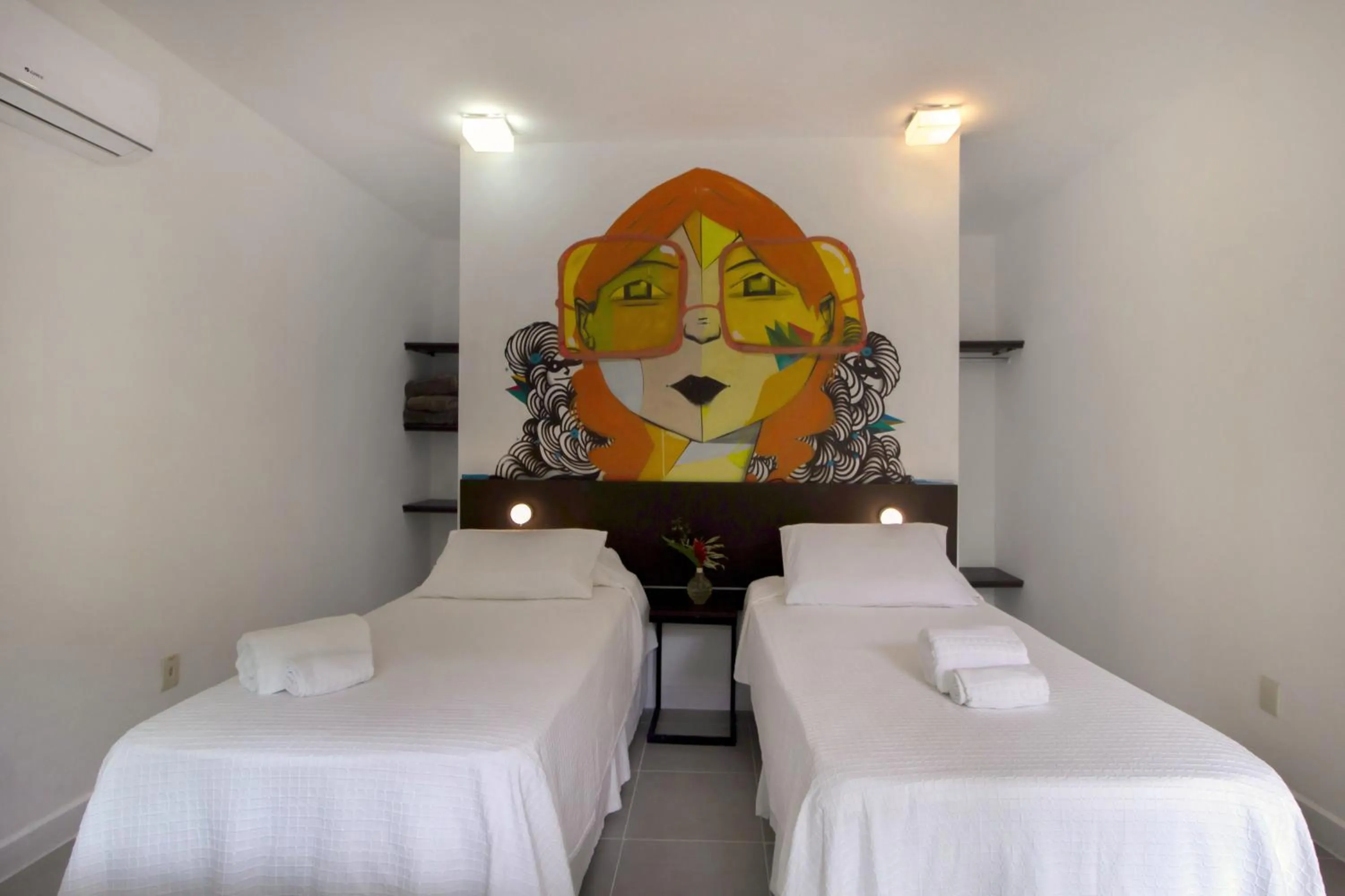 Bed in Villa dos Graffitis Pousada