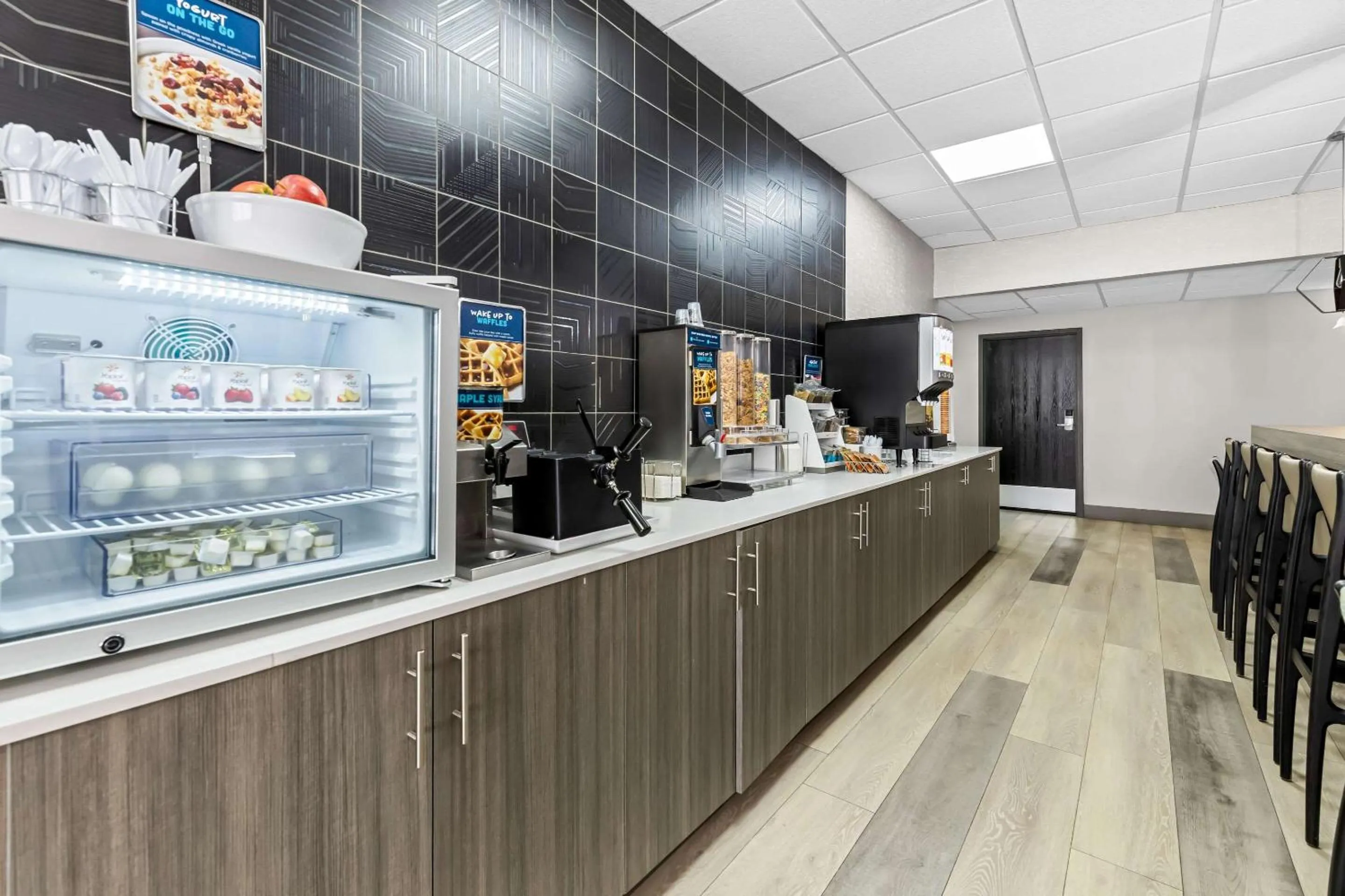 Breakfast in Clarion Pointe Franklin - Nashville Area