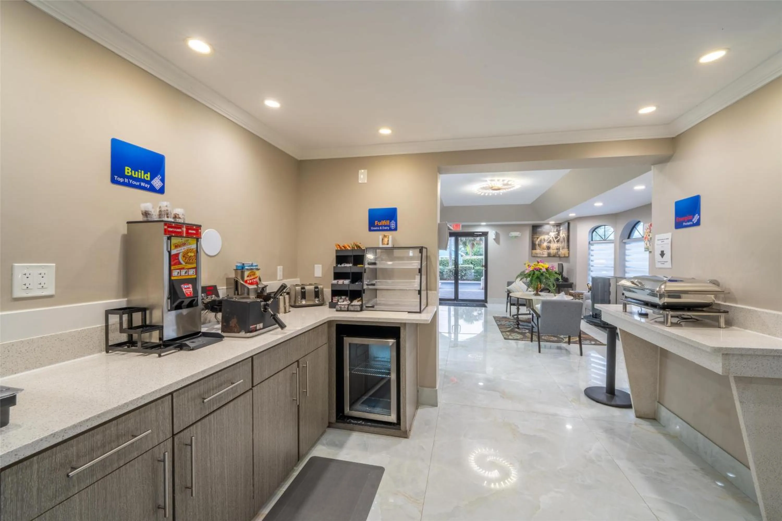 Breakfast in Best Western Seaside Inn