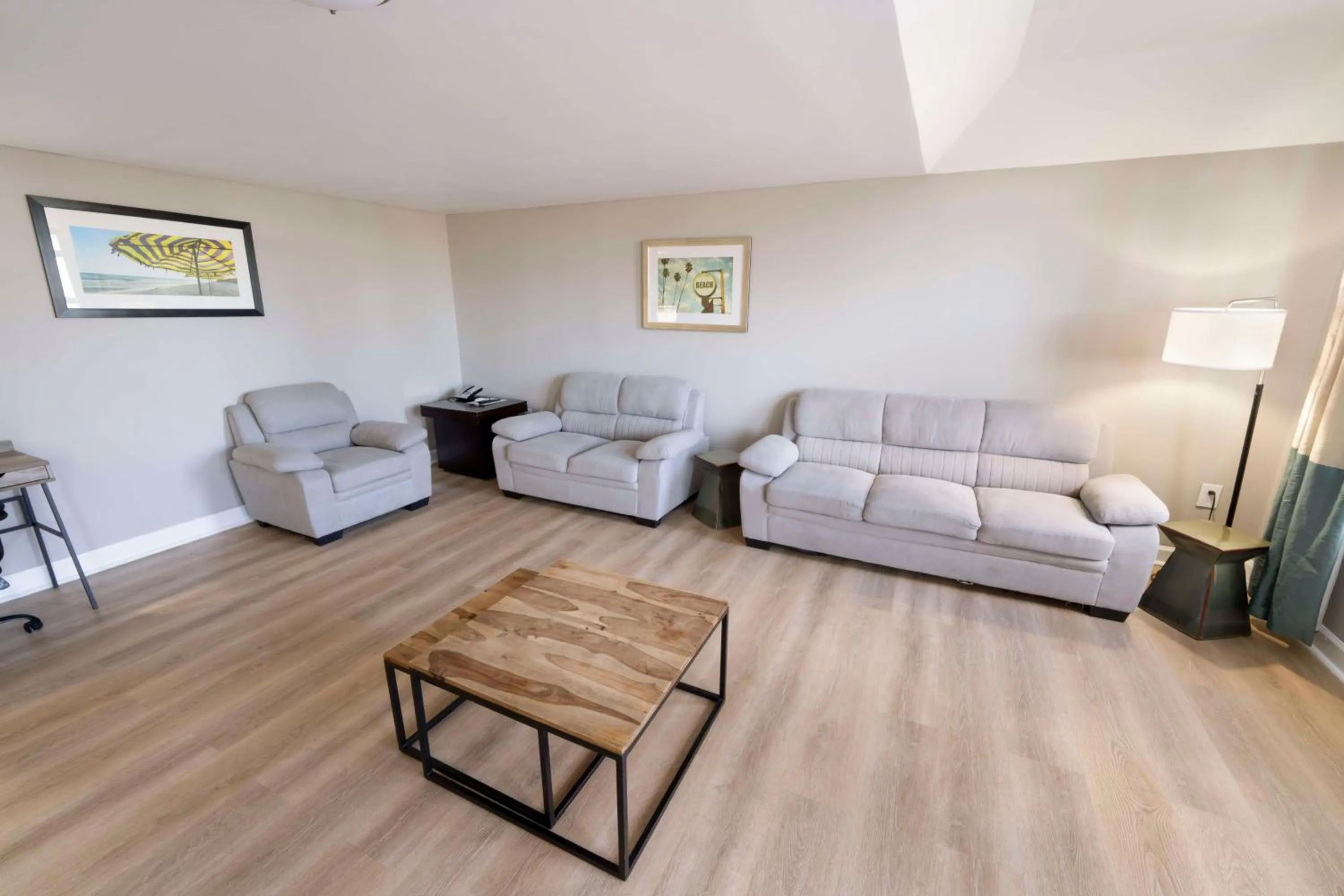 Photo of the whole room in Best Western Seaside Inn