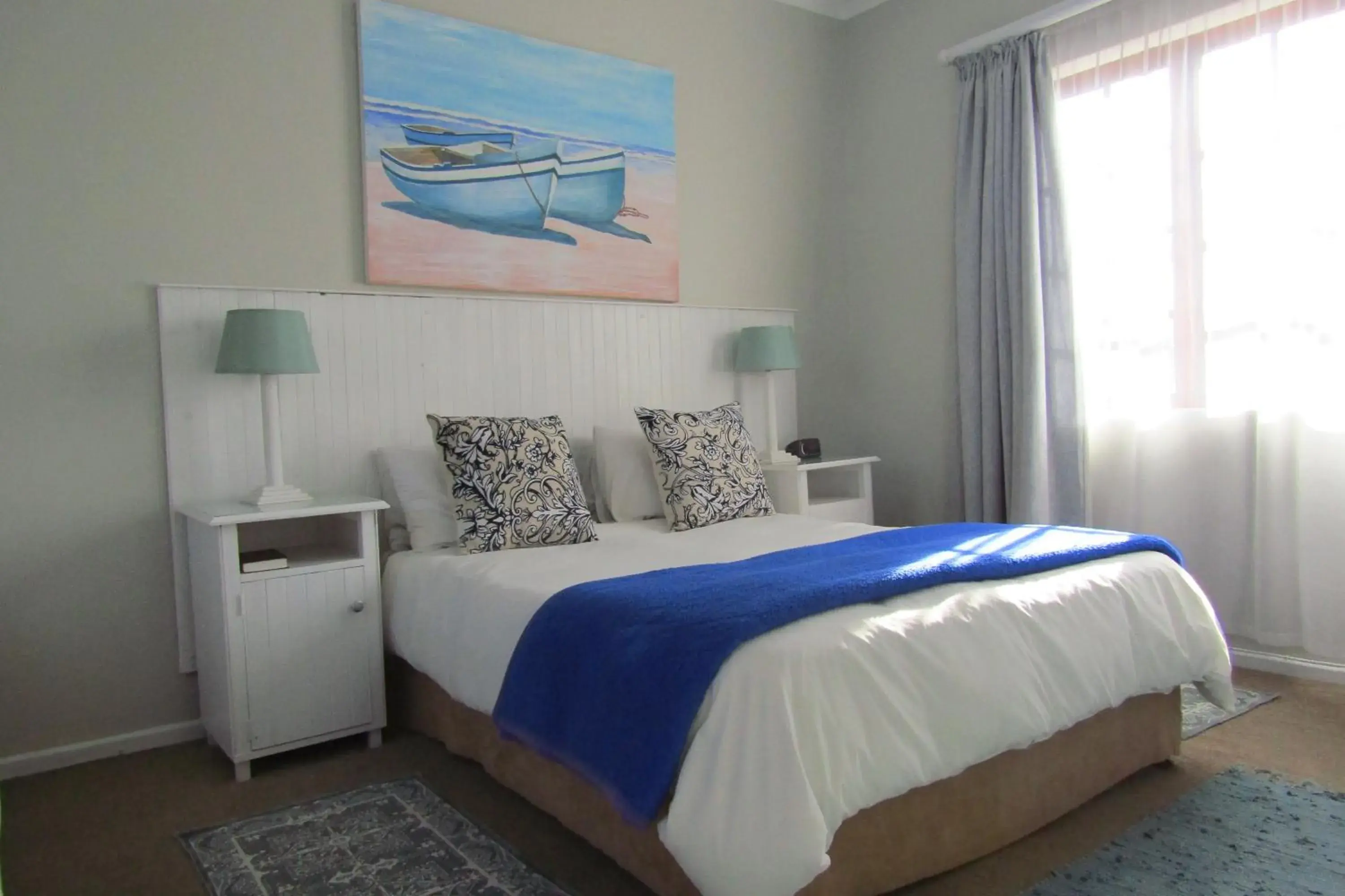 Superior Double Room - single occupancy in Dolphin Inn Blouberg Superior Double Room - single occupancy in Dolphin Inn Blouberg