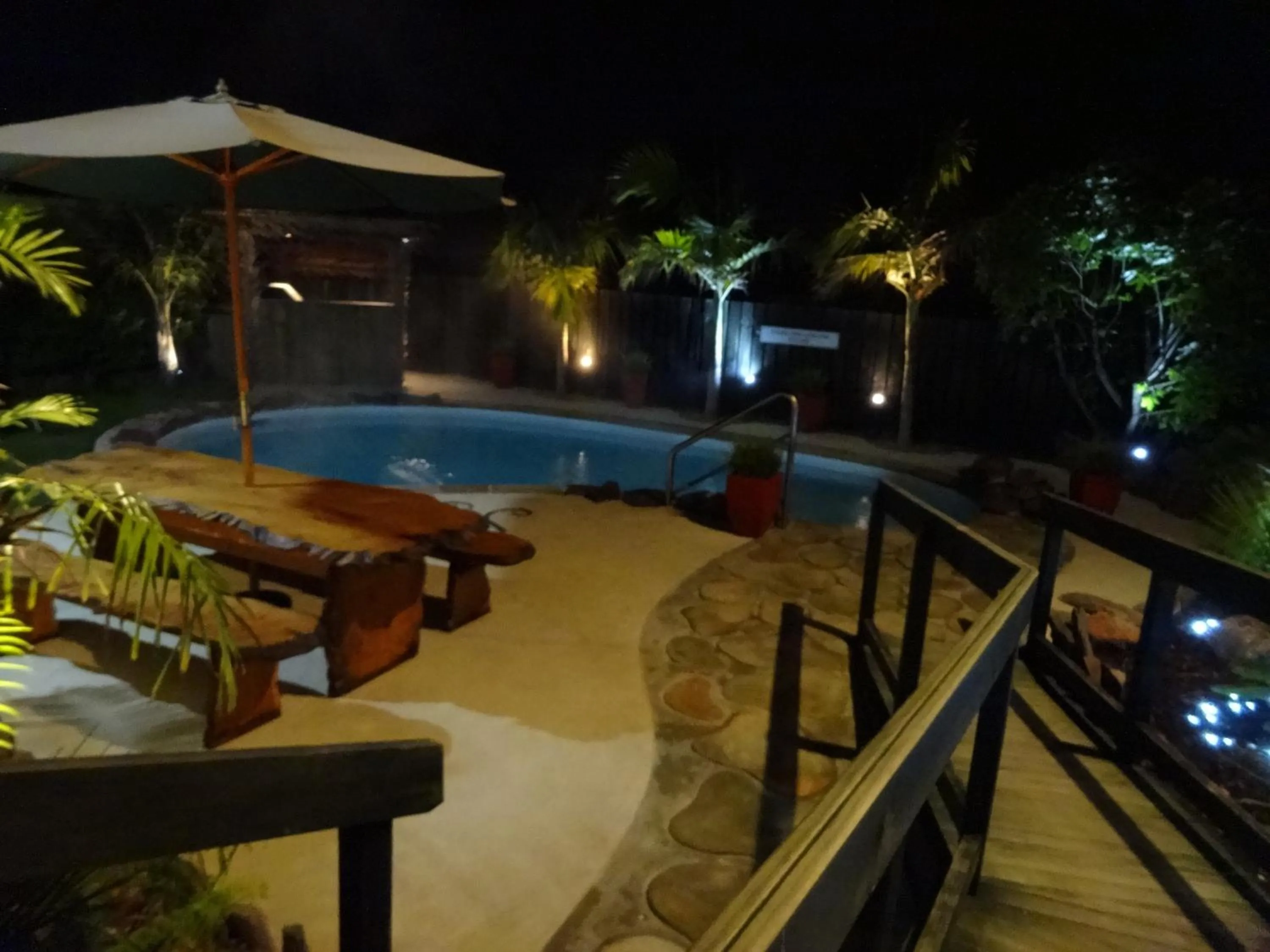 Swimming pool in Sport Of Kings Motel