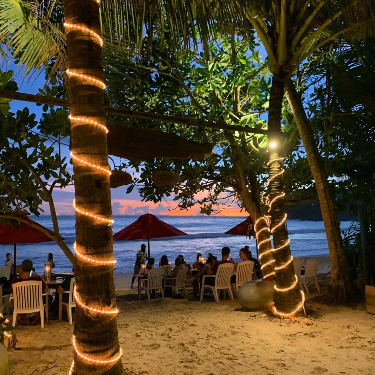Dining area in Central Beach Inn