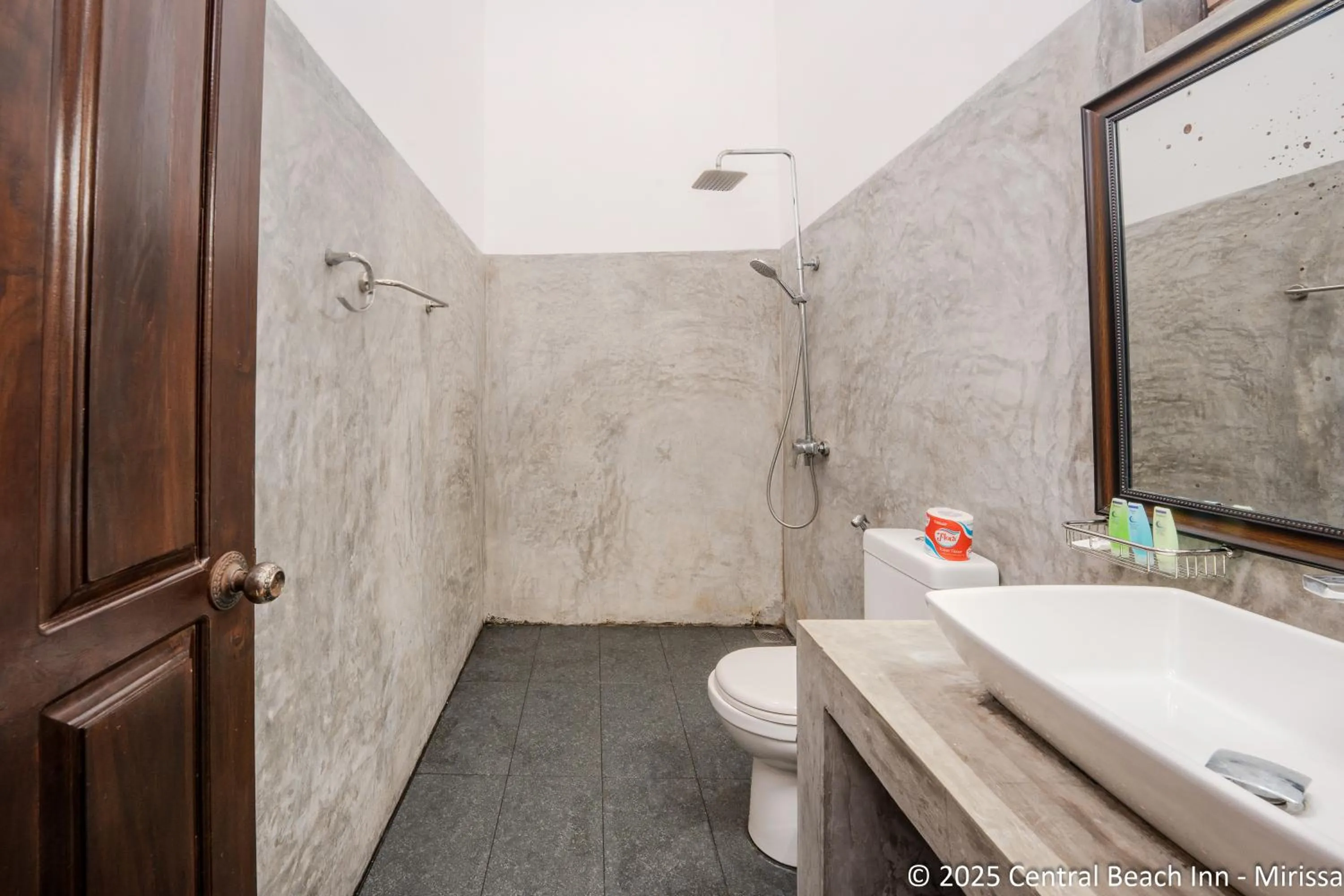 Bathroom in Central Beach Inn