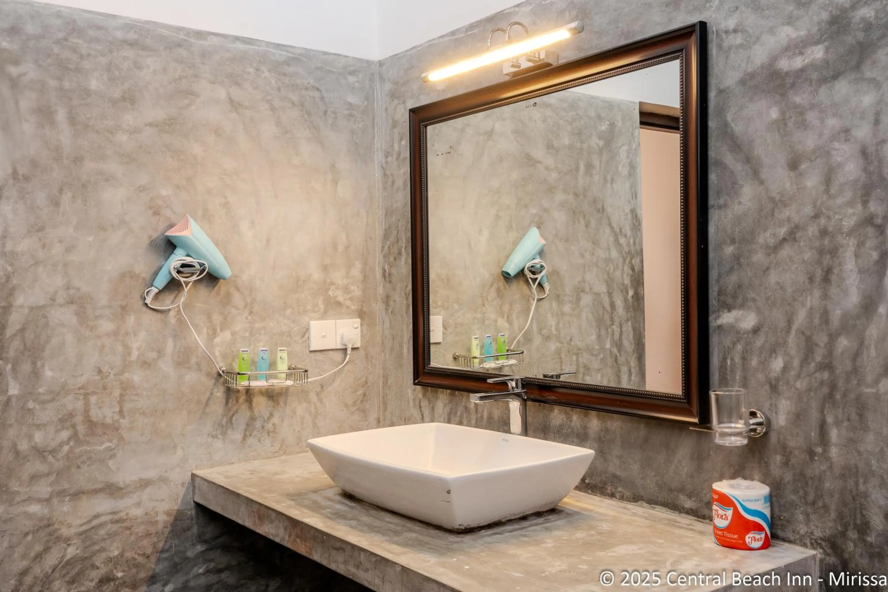 Bathroom in Central Beach Inn