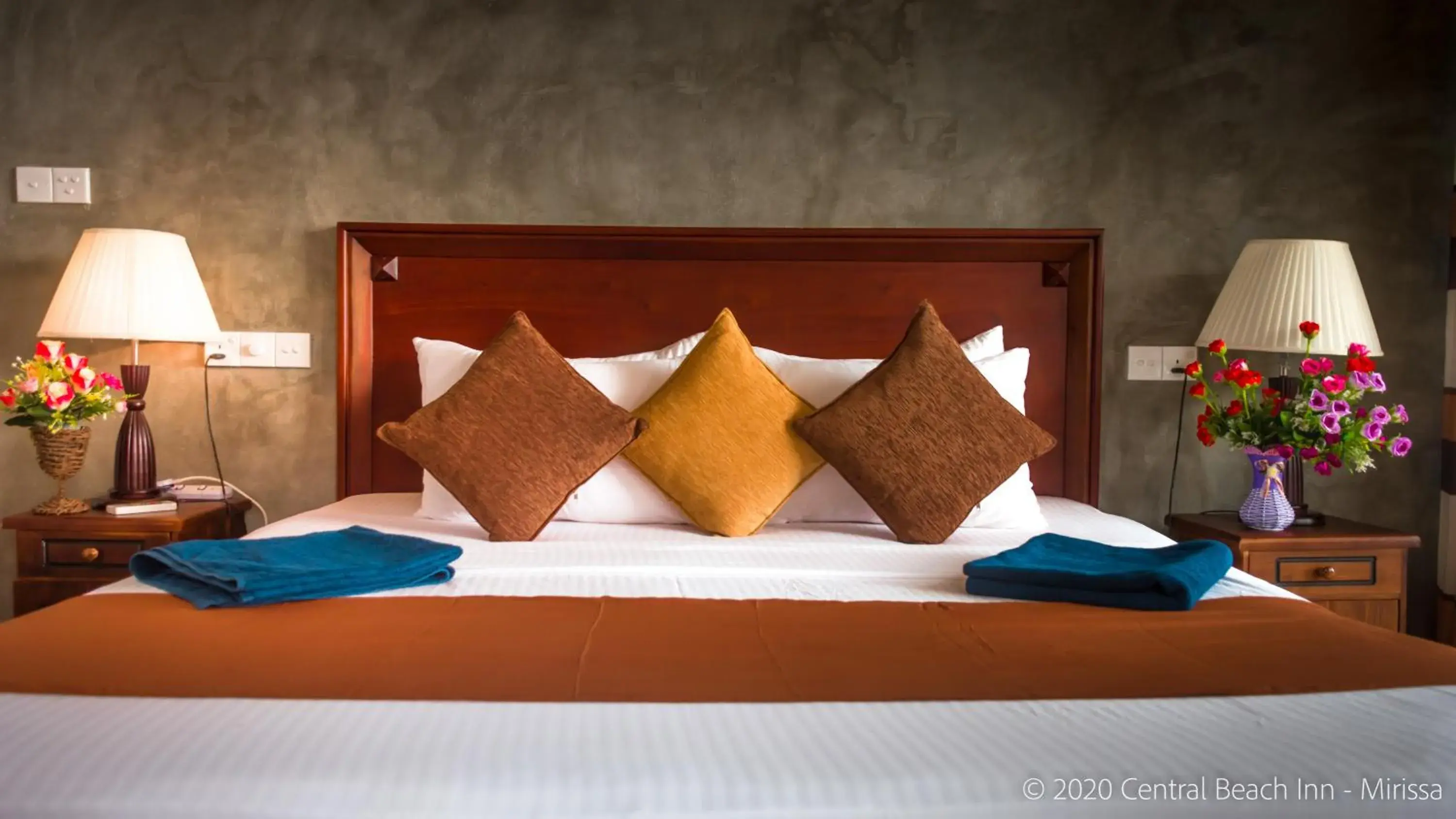 Queen Room with Sea View in Central Beach Inn Queen Room with Sea View in Central Beach Inn