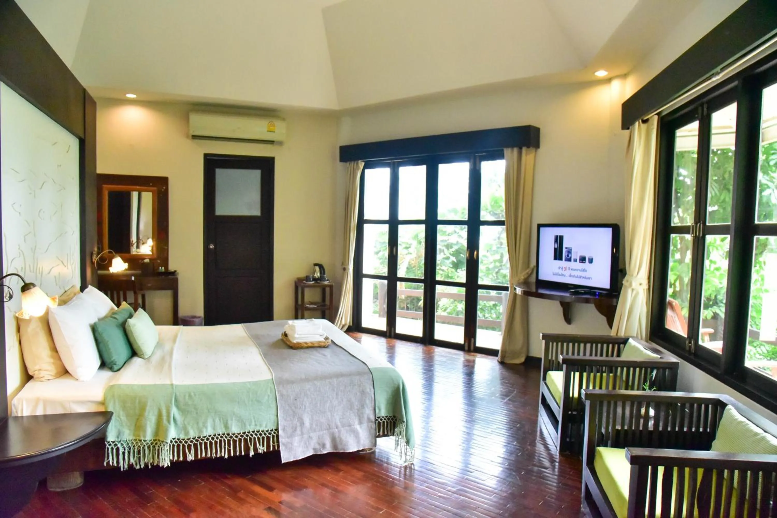 Bedroom, Bed in Tanaosri Resort Pranburi