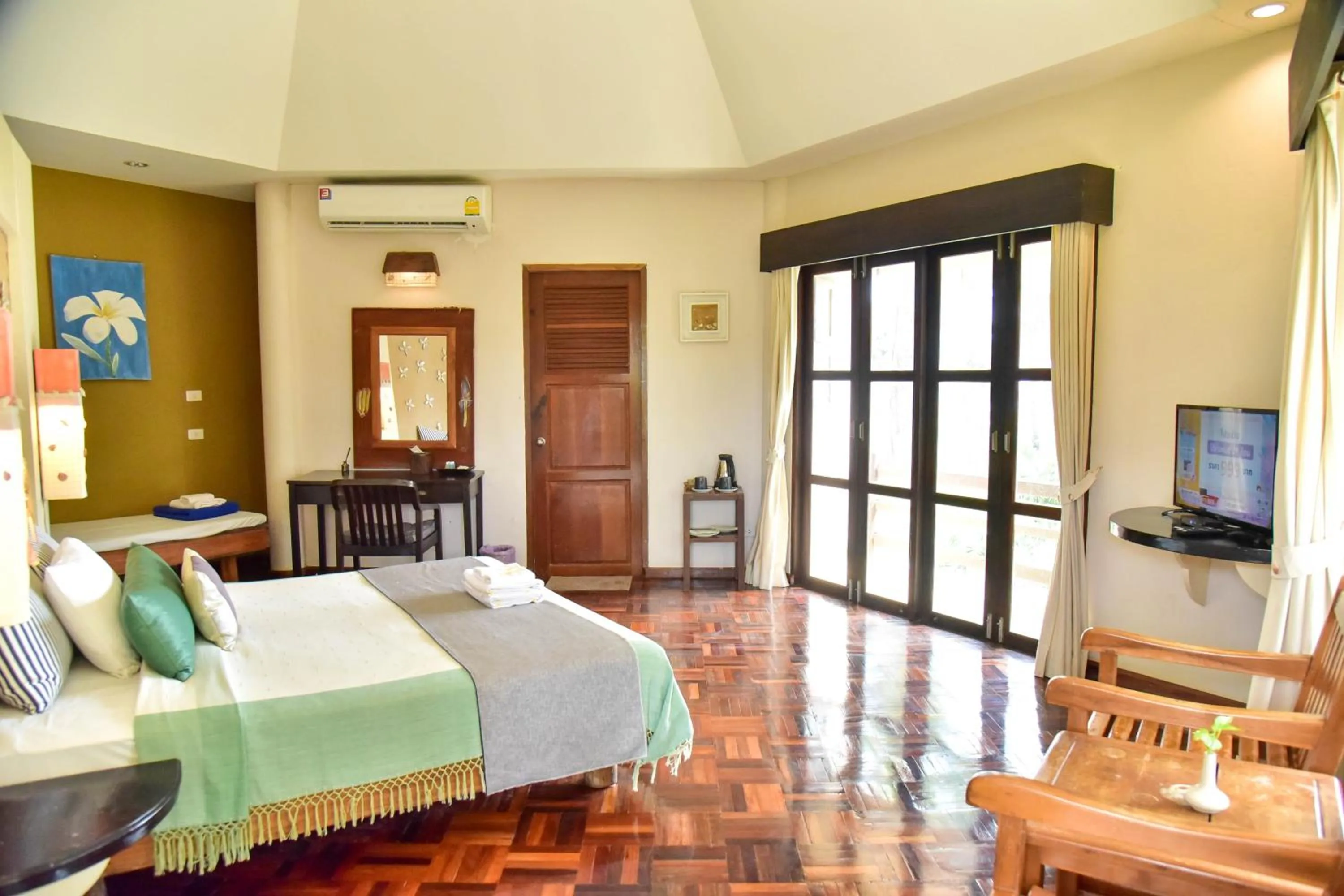 Bedroom, Bed in Tanaosri Resort Pranburi