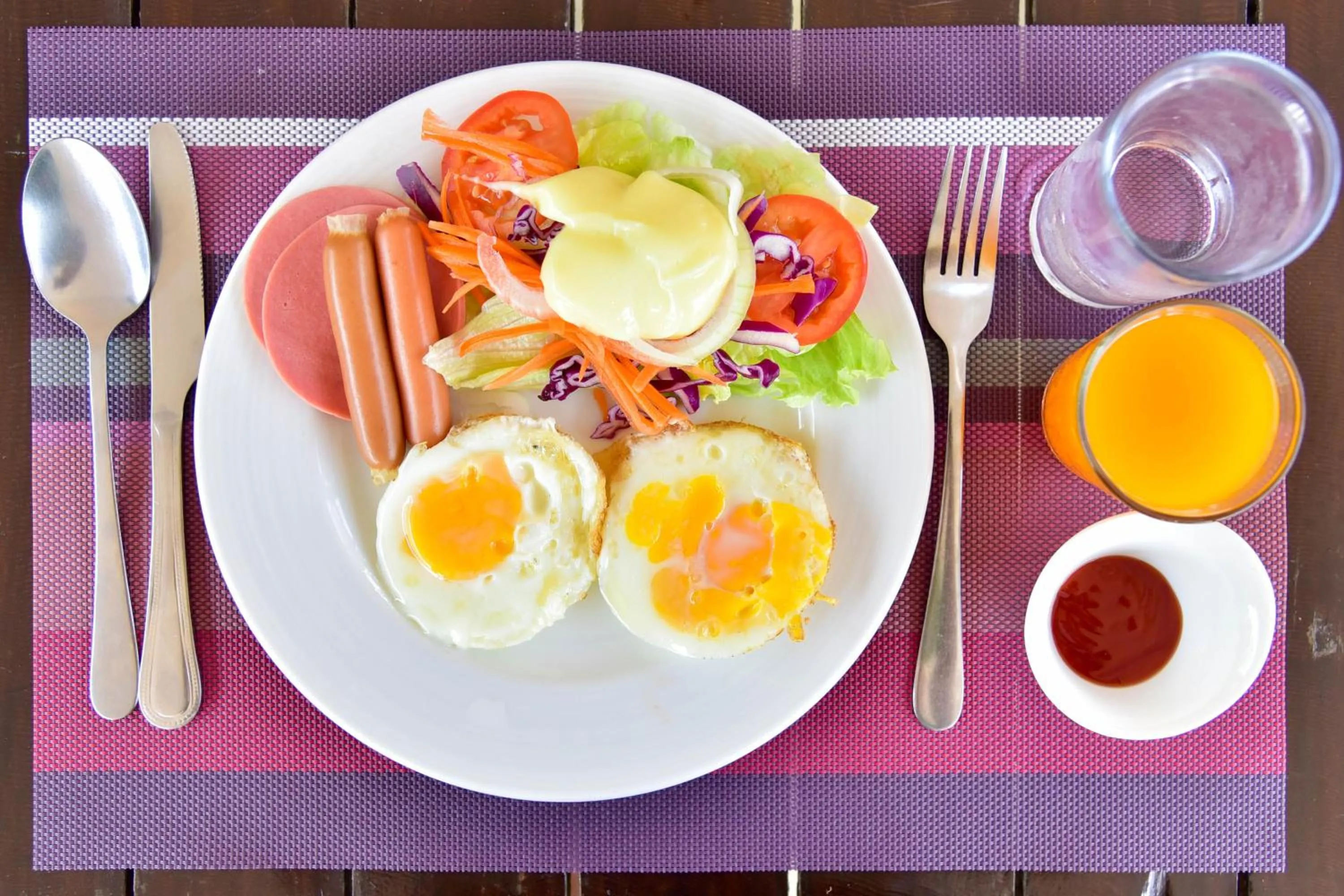 Food and drinks in Tanaosri Resort Pranburi