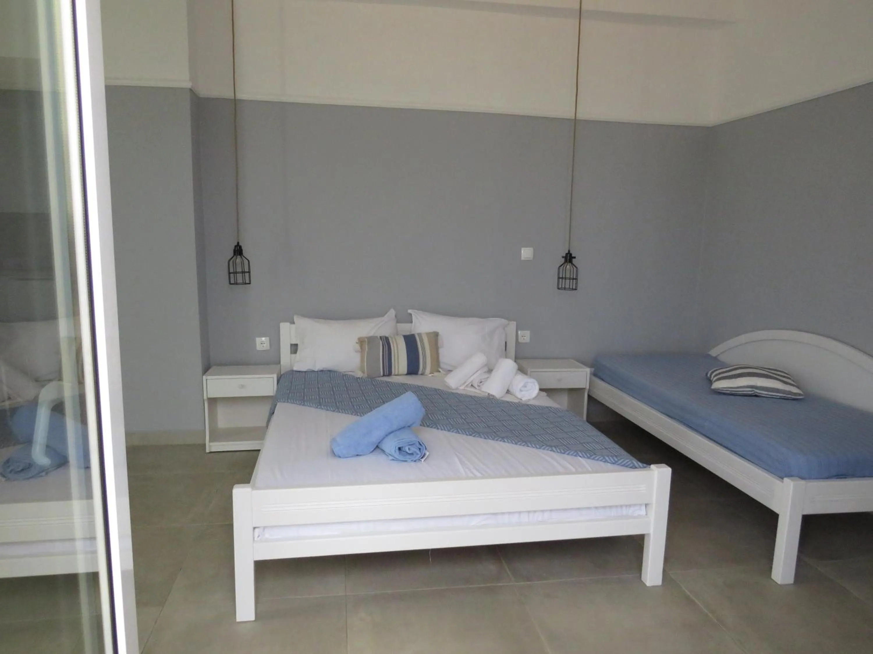 Bedroom, Bed in Blue Beach Villas Apartments