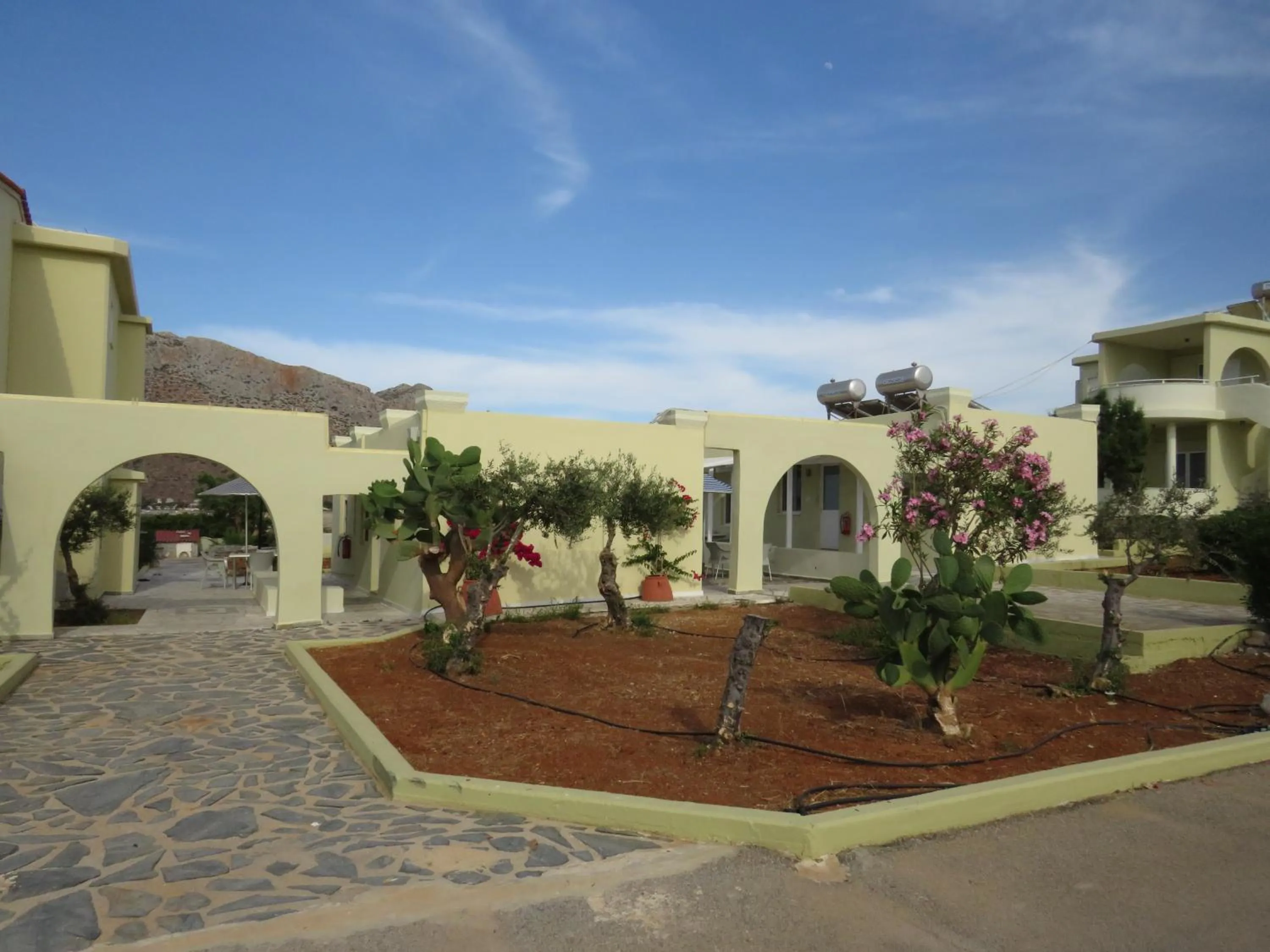 Property building in Blue Beach Villas Apartments