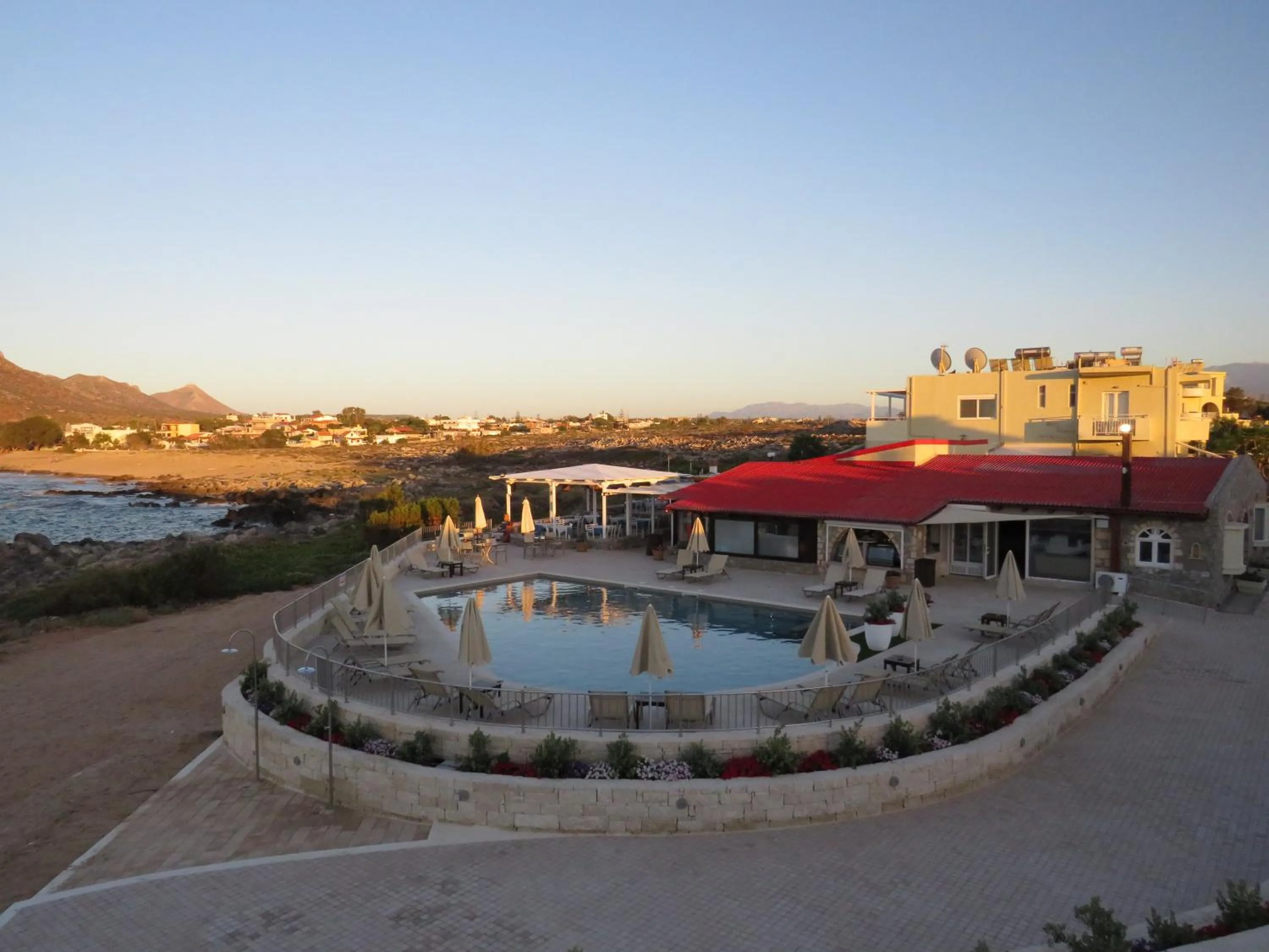 Property building in Blue Beach Villas Apartments