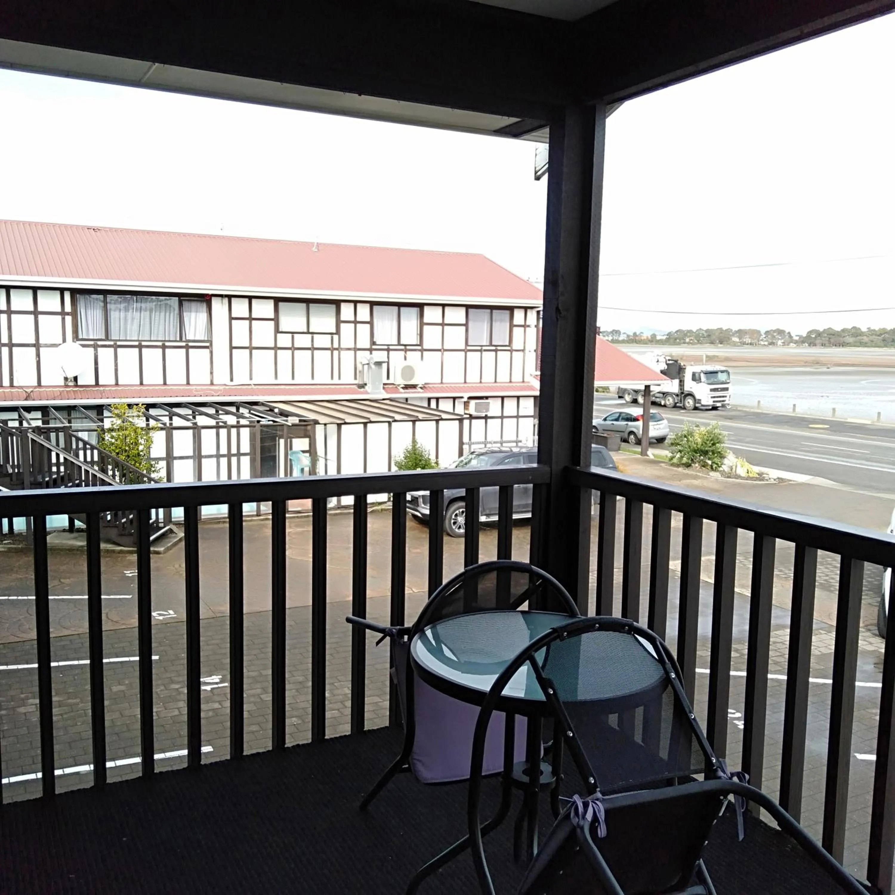 Balcony/Terrace in Albatross Motel