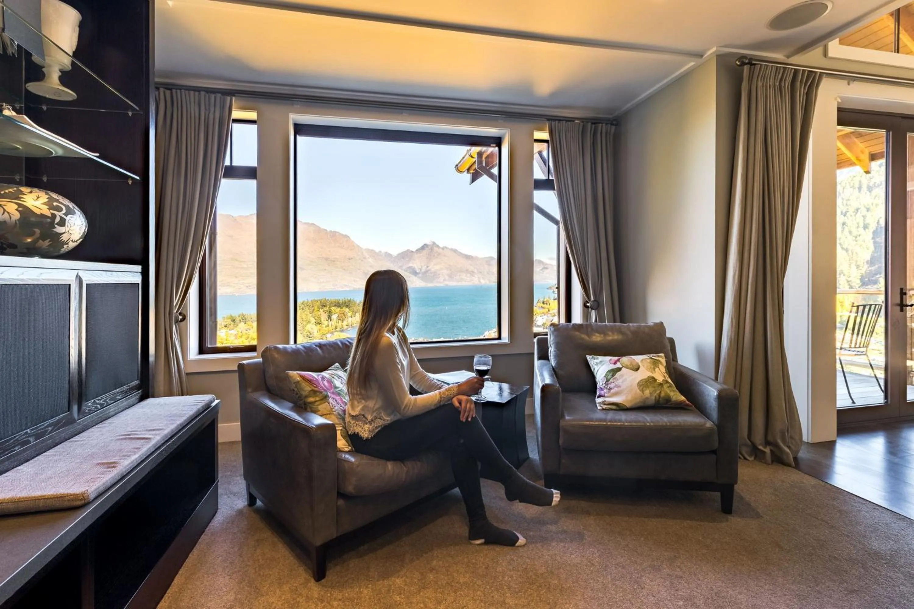 Lake view in Commonage Grand Villa 3 Bedroom