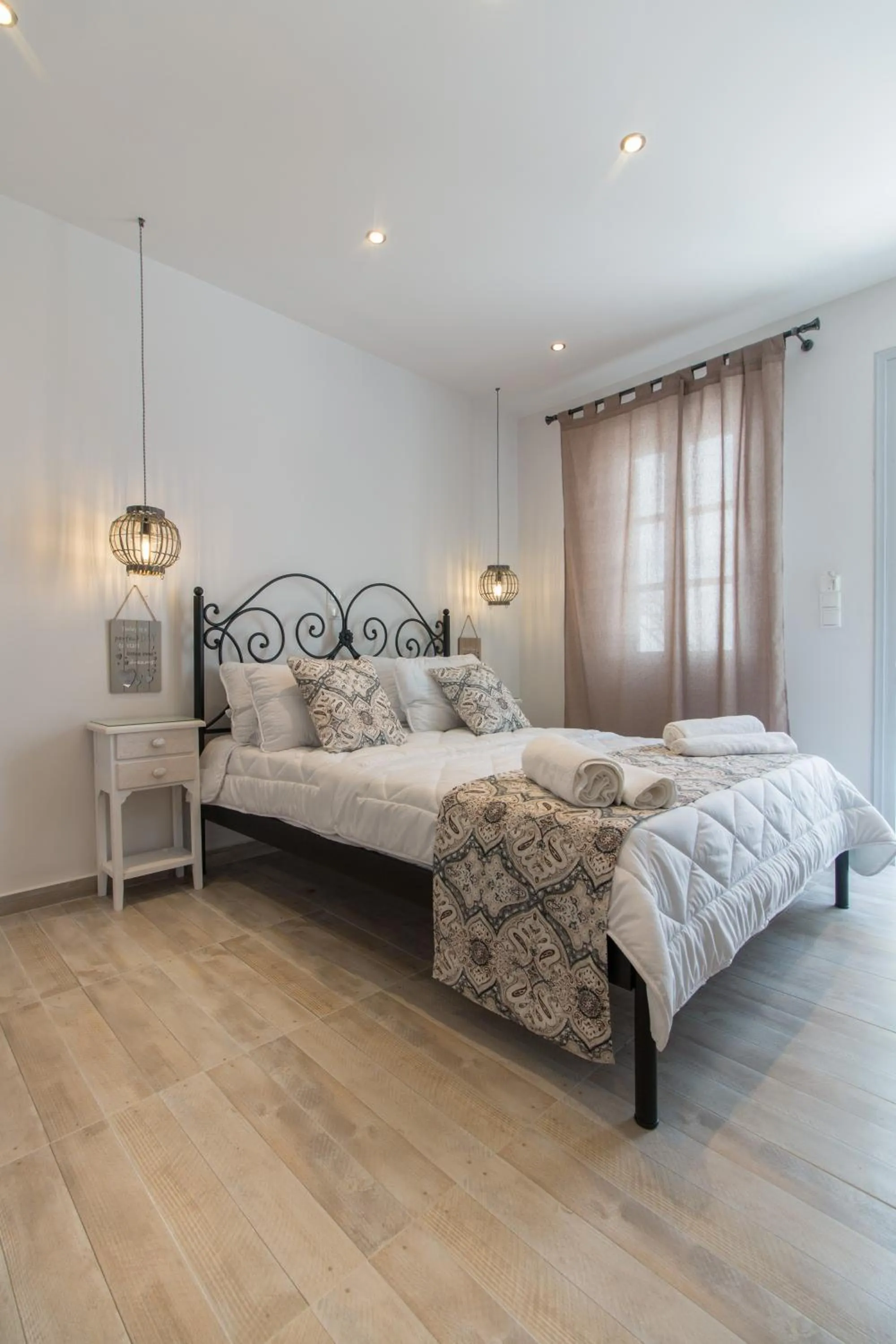 Bed in Relax Studios