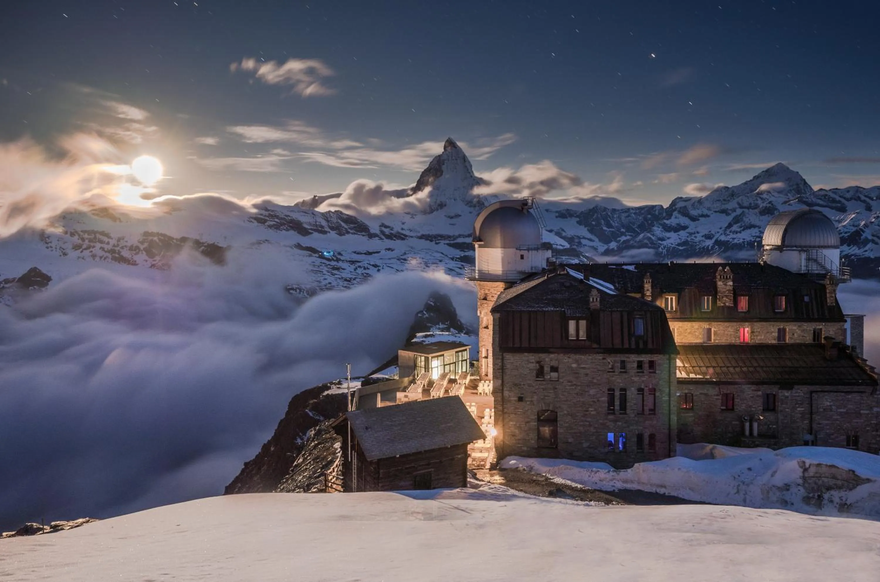 Sunrise in 3100 Kulmhotel Gornergrat