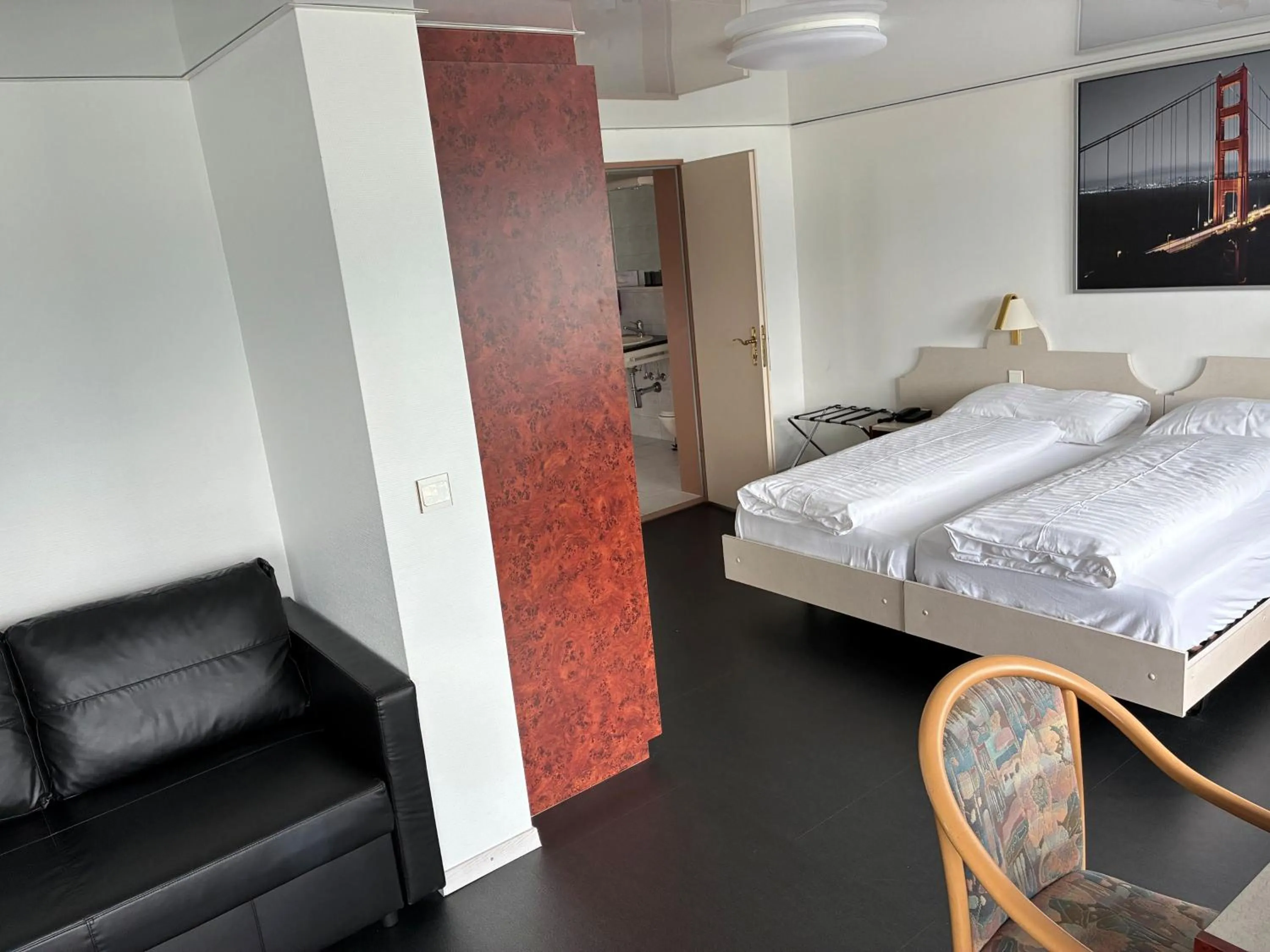 Bedroom, Bed in Strandhotel Seeblick