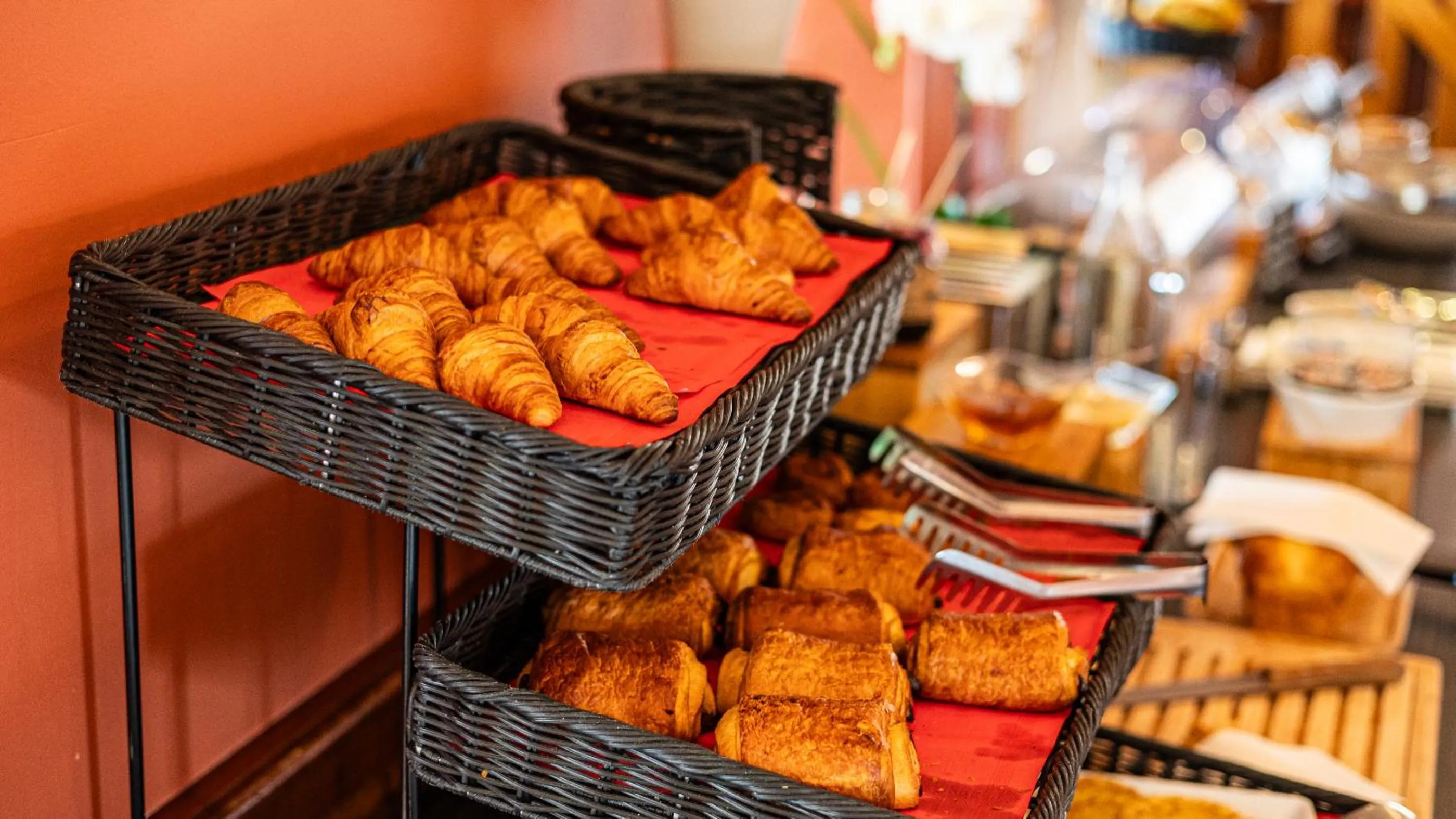 Breakfast in Logis Hostellerie D'Aussois