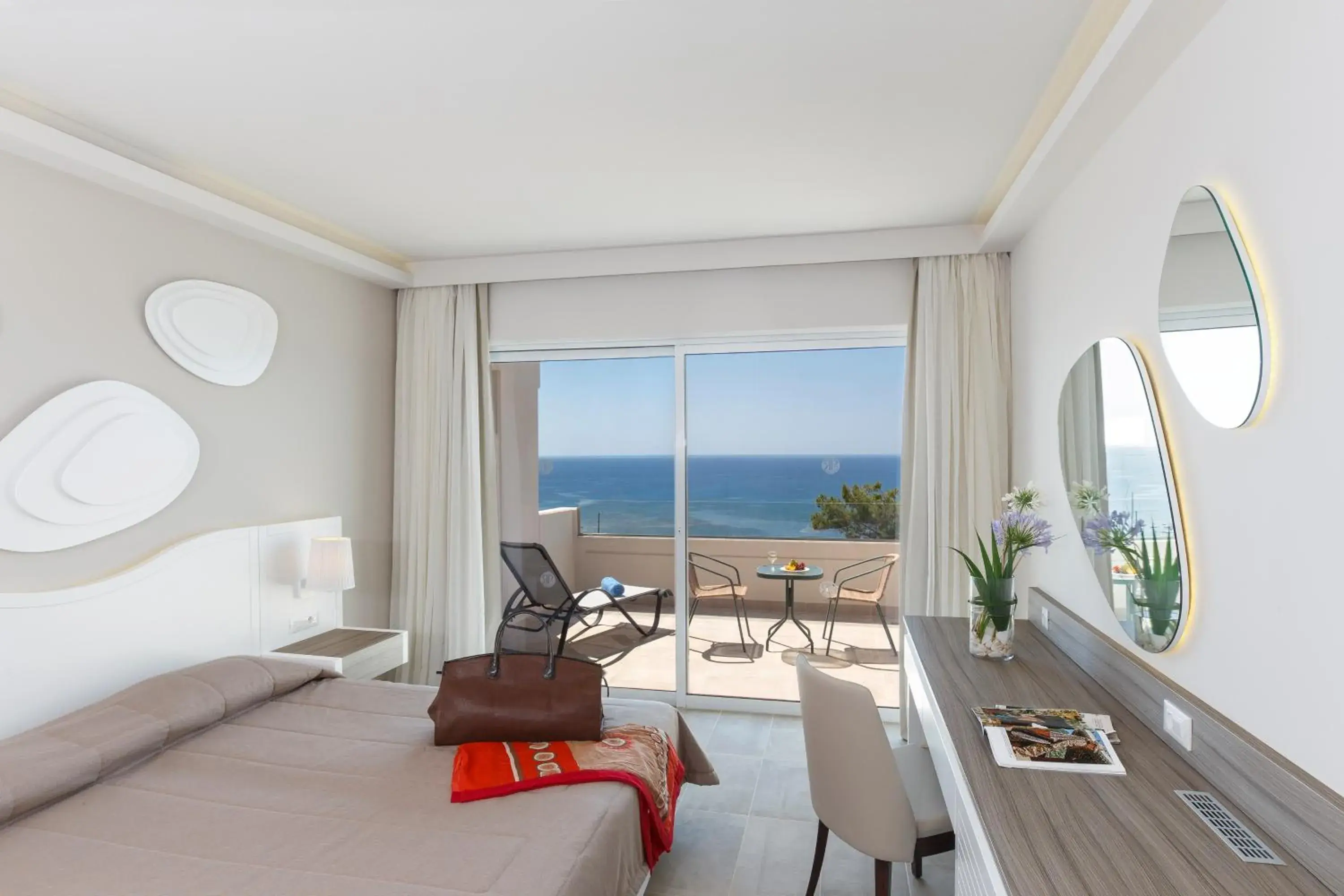 Double or Twin Room with Sea View in Rodos Princess Beach Hotel Double or Twin Room with Sea View in Rodos Princess Beach Hotel
