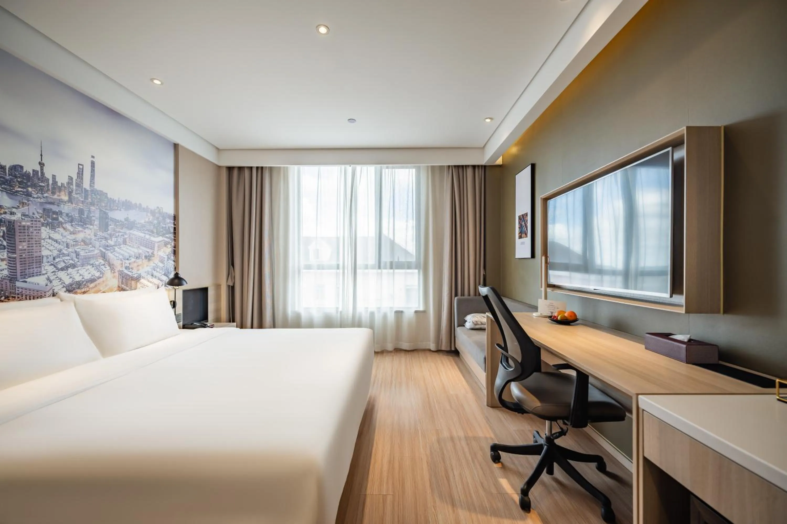 Seating area, Bed in Mercure Shanghai Pudong Zhangjiang Park