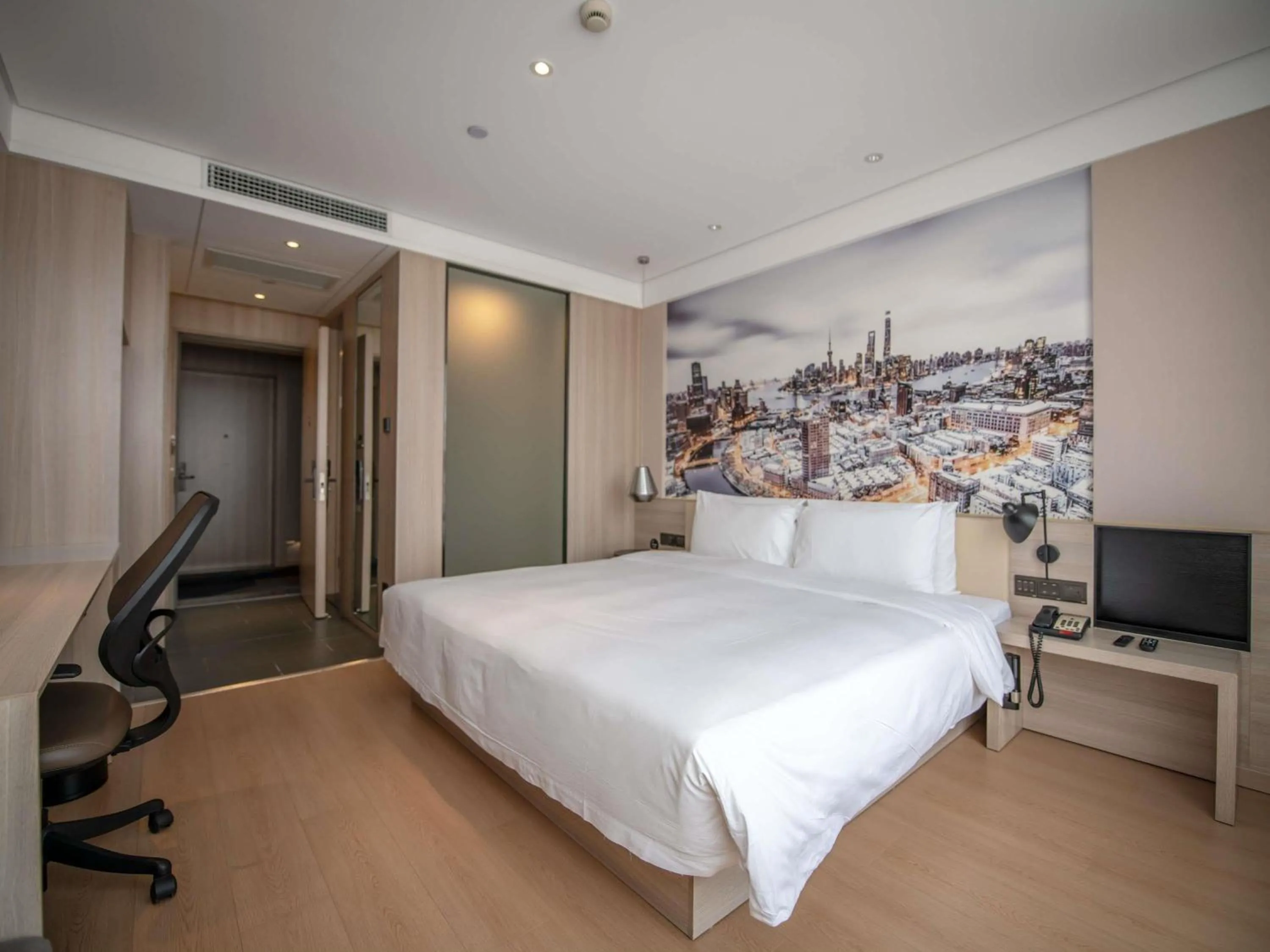 Bedroom, Bed in Mercure Shanghai Pudong Zhangjiang Park