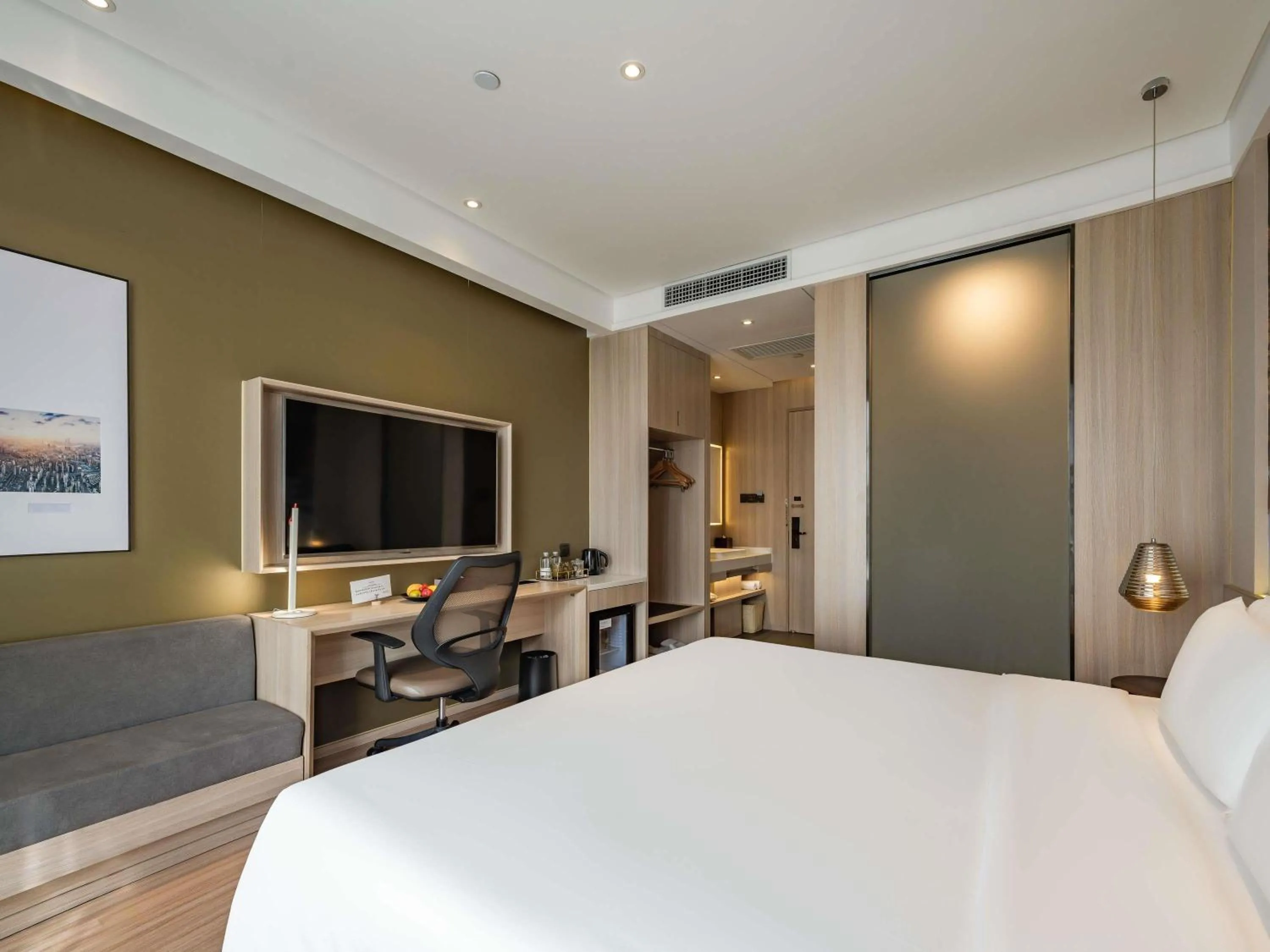 Bedroom, Bed in Mercure Shanghai Pudong Zhangjiang Park