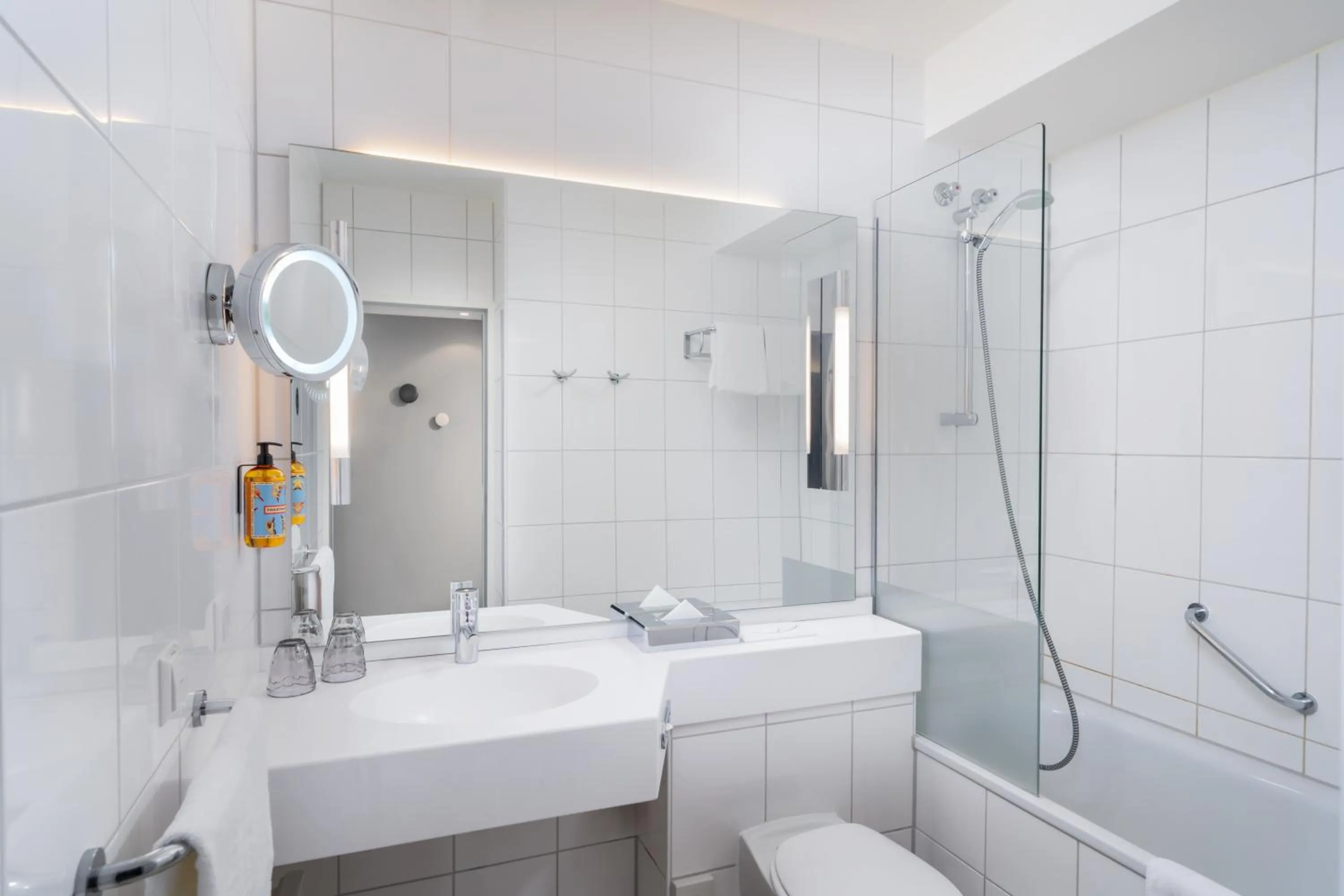 Bathroom in elaya hotel stuttgart ludwigsburg ehemals Abacco by Rilano