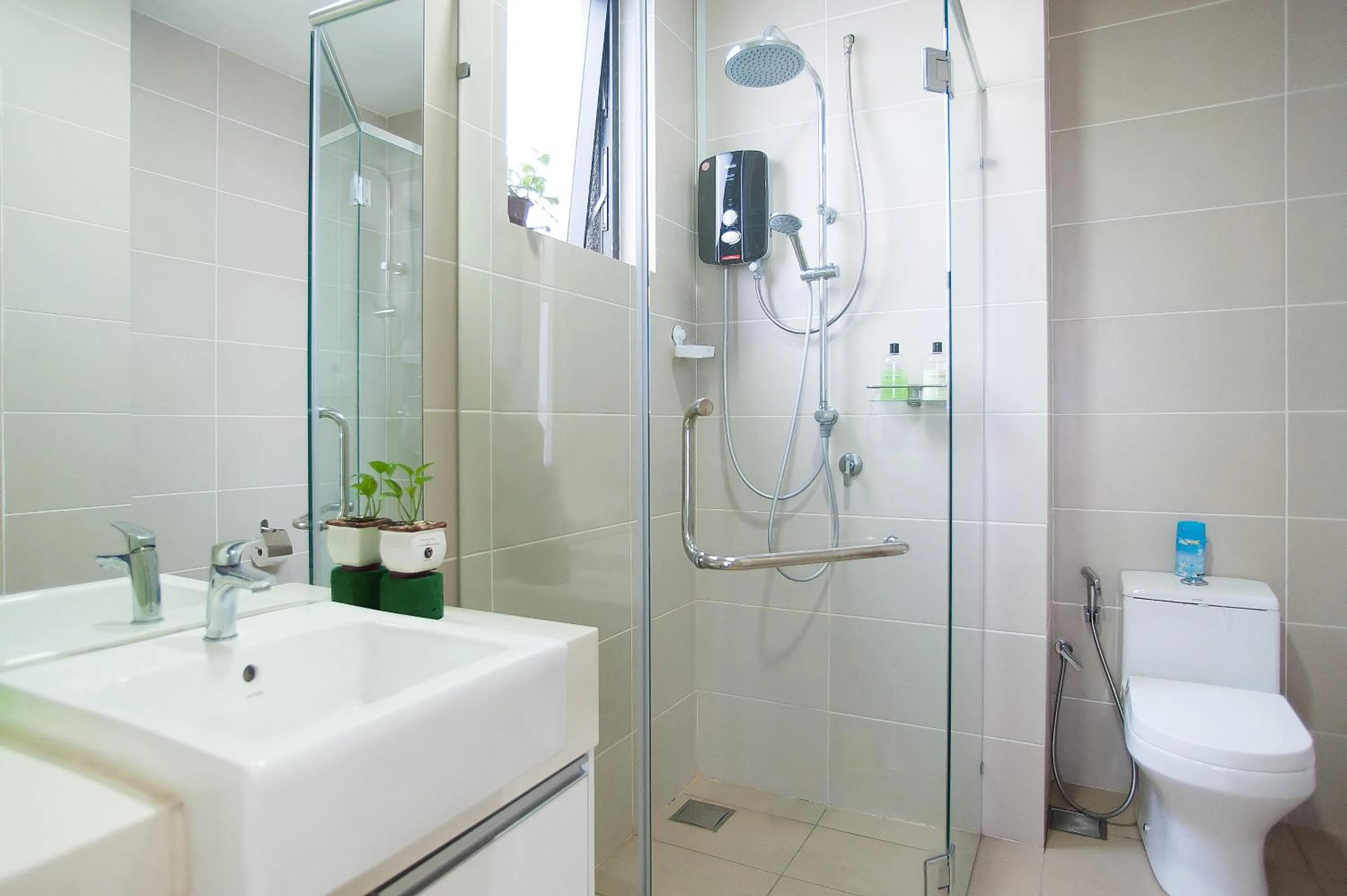 Shower in Takuro Homestay