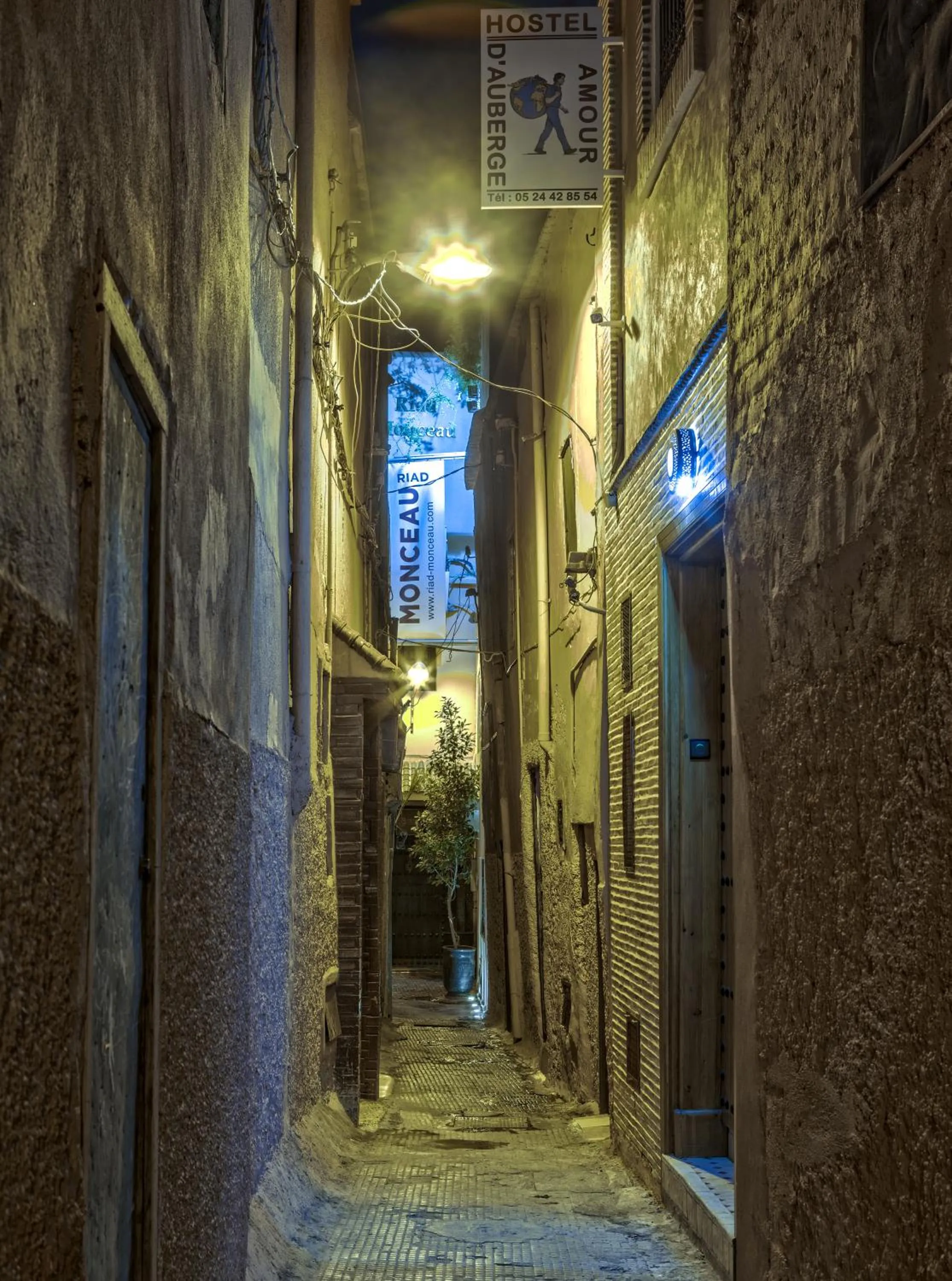 Neighbourhood in Hostel Amour d'auberge