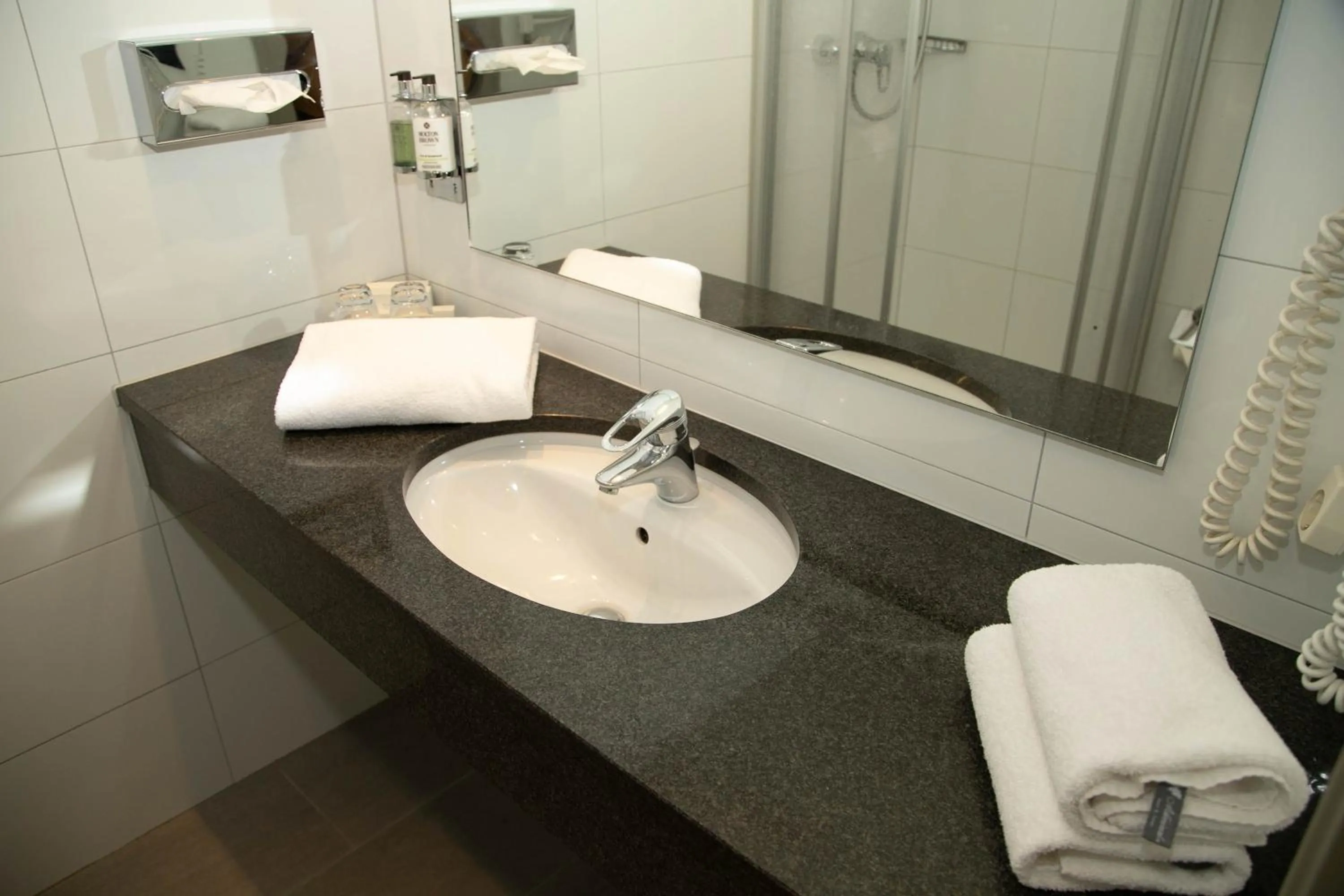 Bathroom in Mimosa Hotel