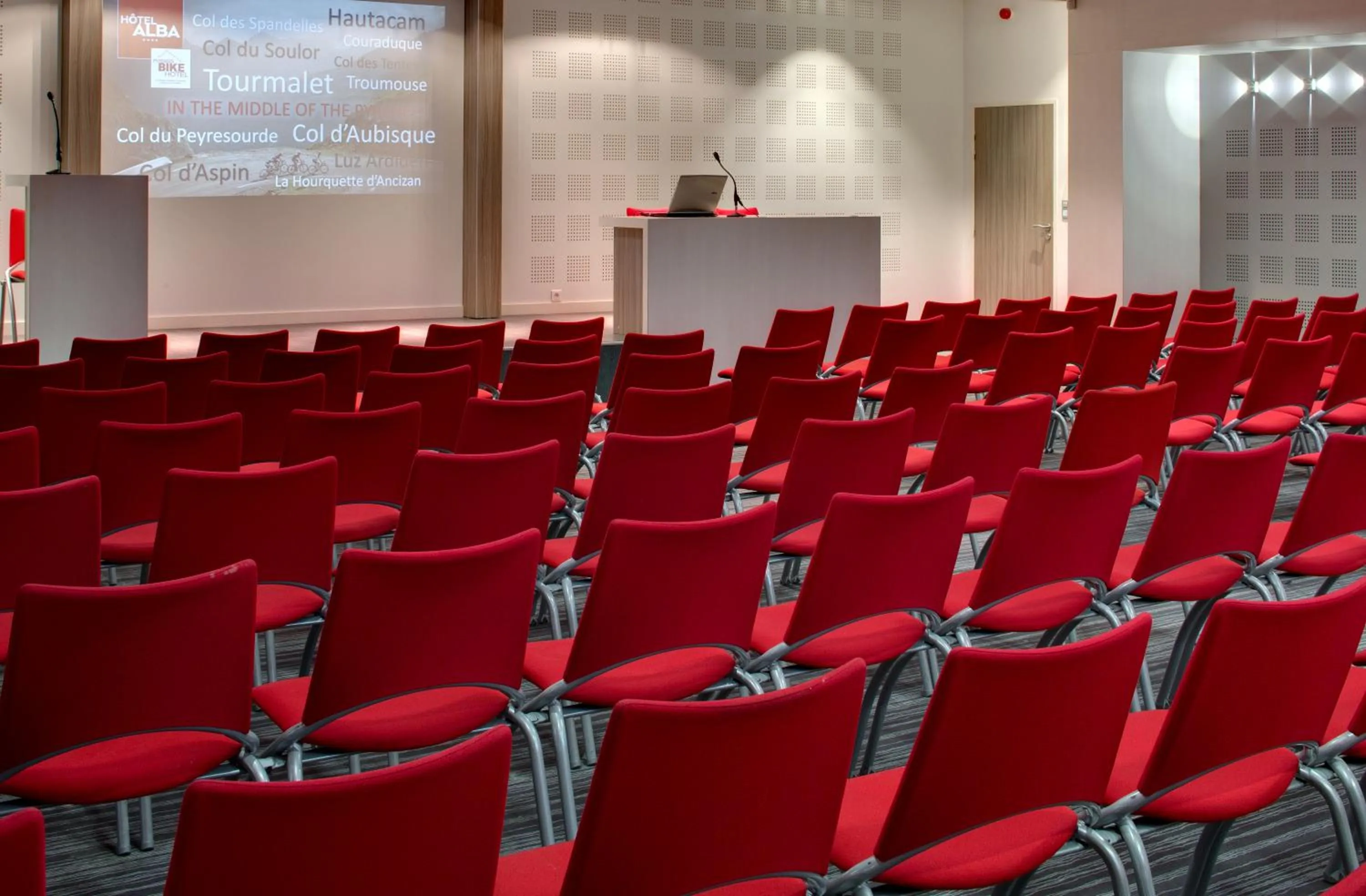 Meeting/conference room in Hôtel Alba