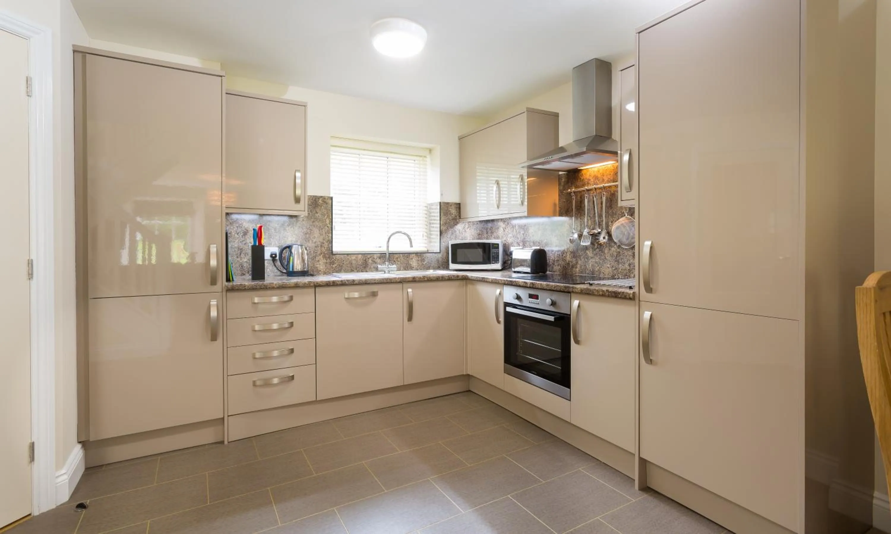 Kitchen or kitchenette in Waterfoot Park