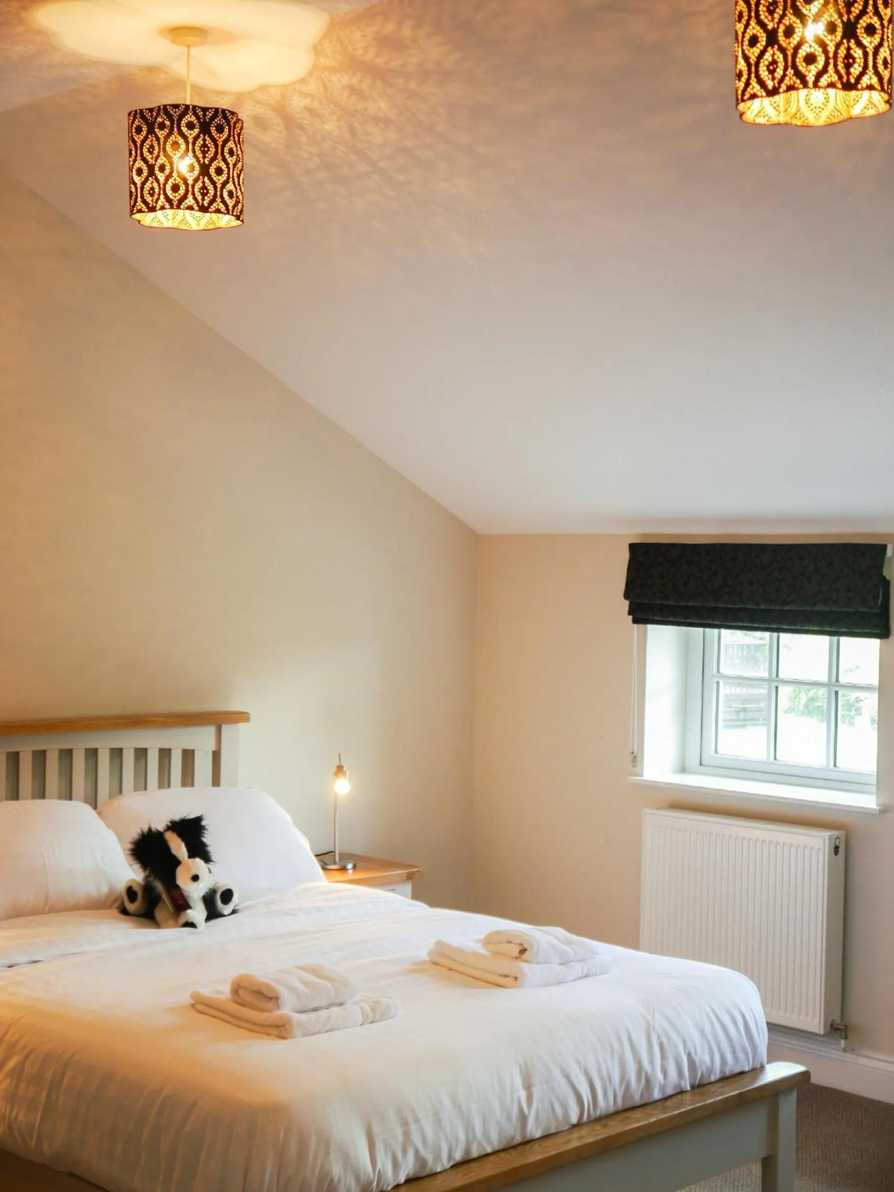 Bedroom, Bed in Waterfoot Park