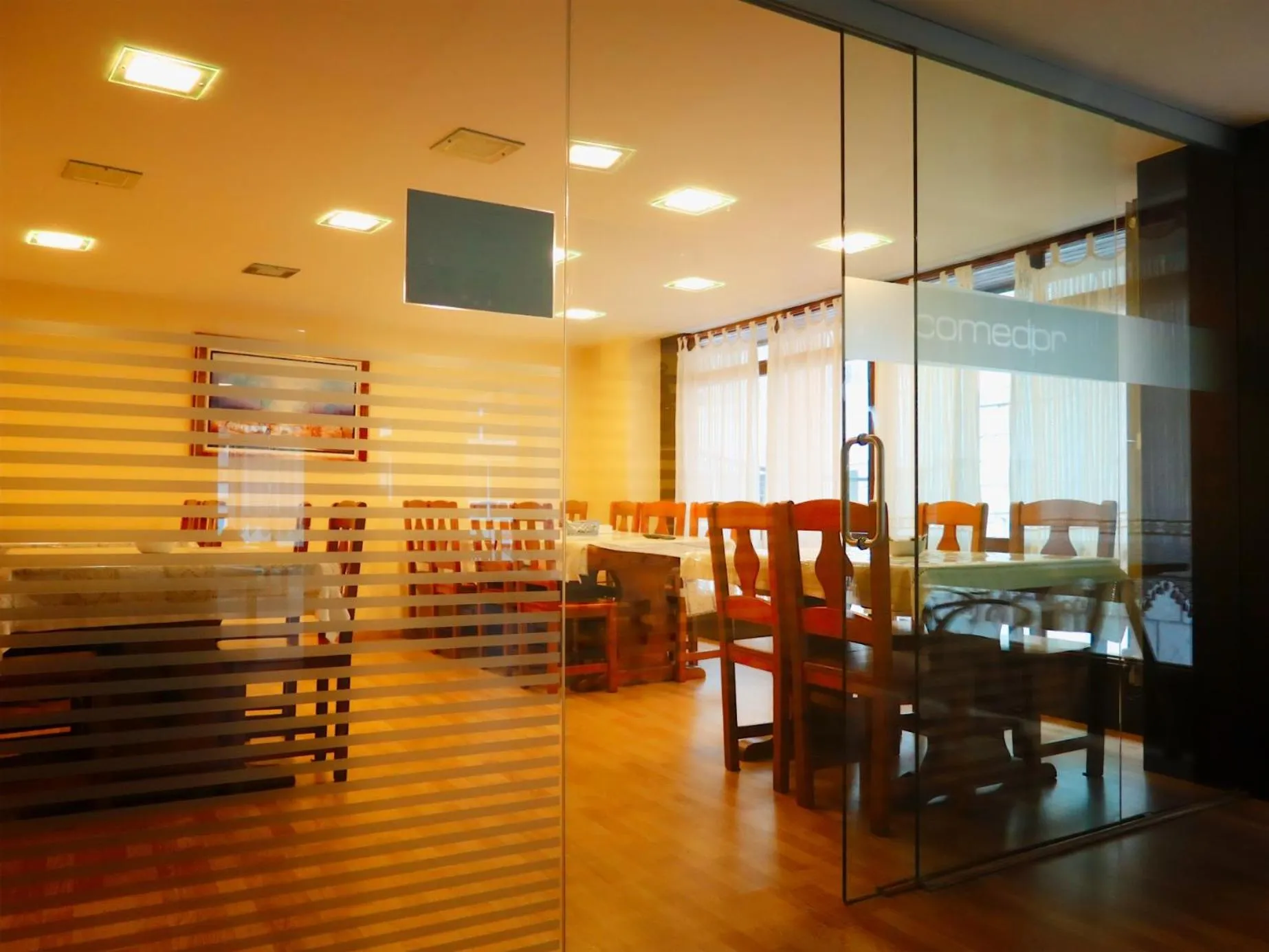 Communal lounge/ TV room in Hotel Santa Catalina by Bossh Hotels!