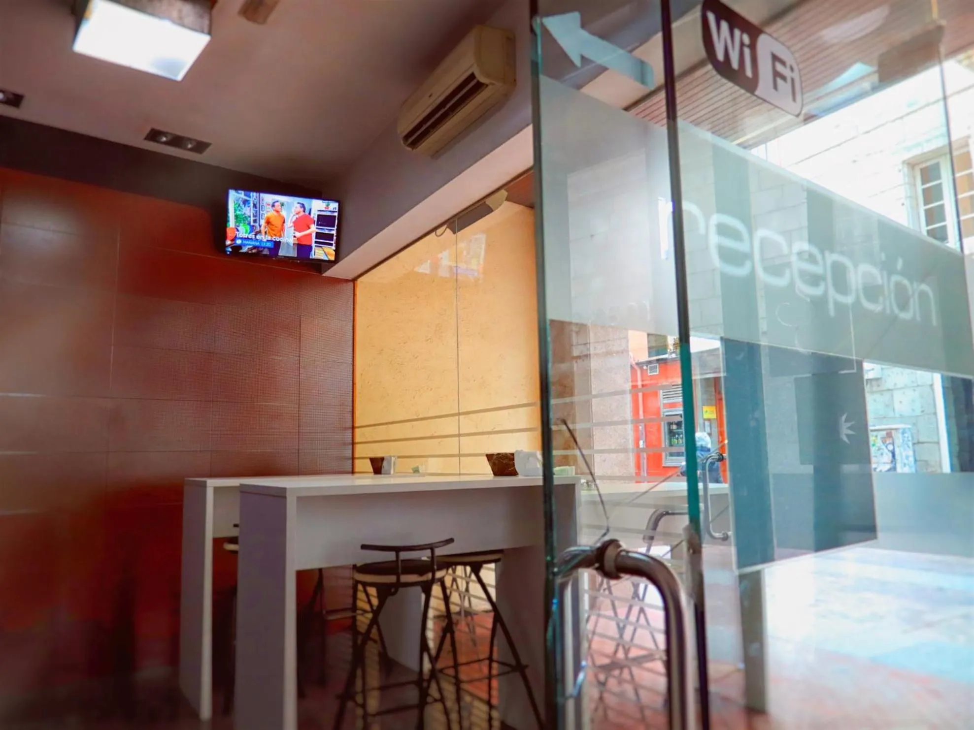 Lounge or bar in Hotel Santa Catalina by Bossh Hotels!