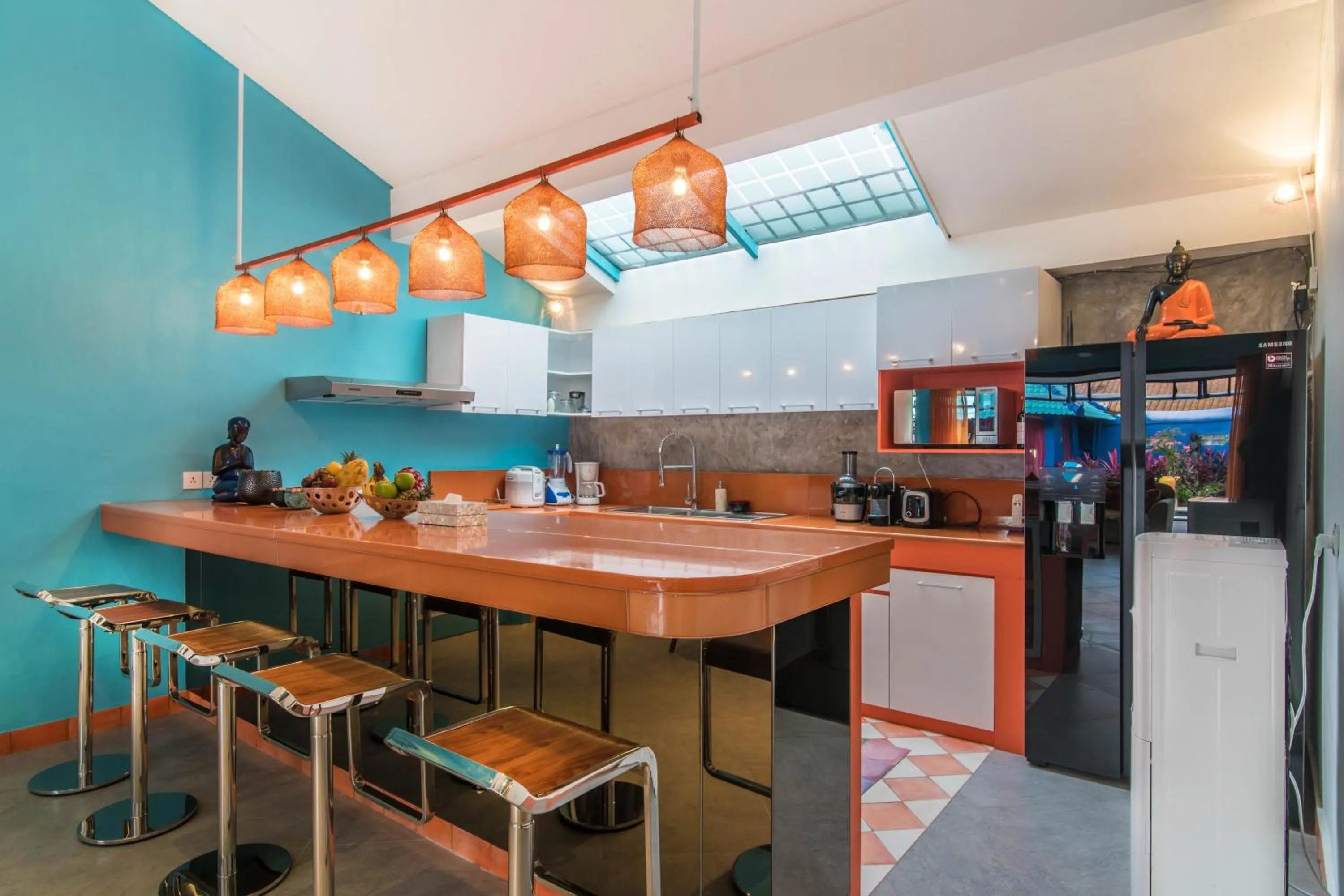 Restaurant/places to eat in Villa Majorelle Bali