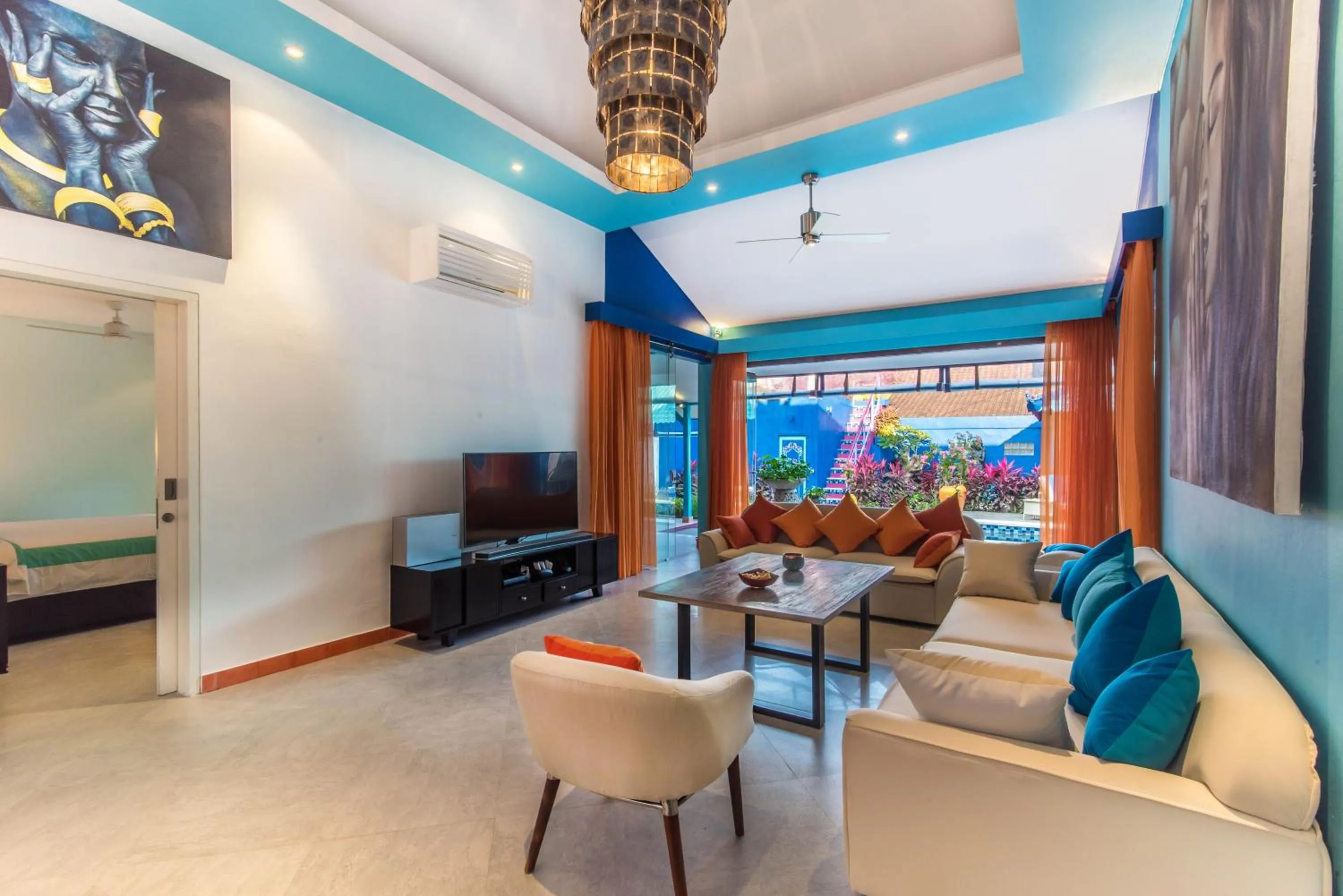 Communal lounge/ TV room in Villa Majorelle Bali