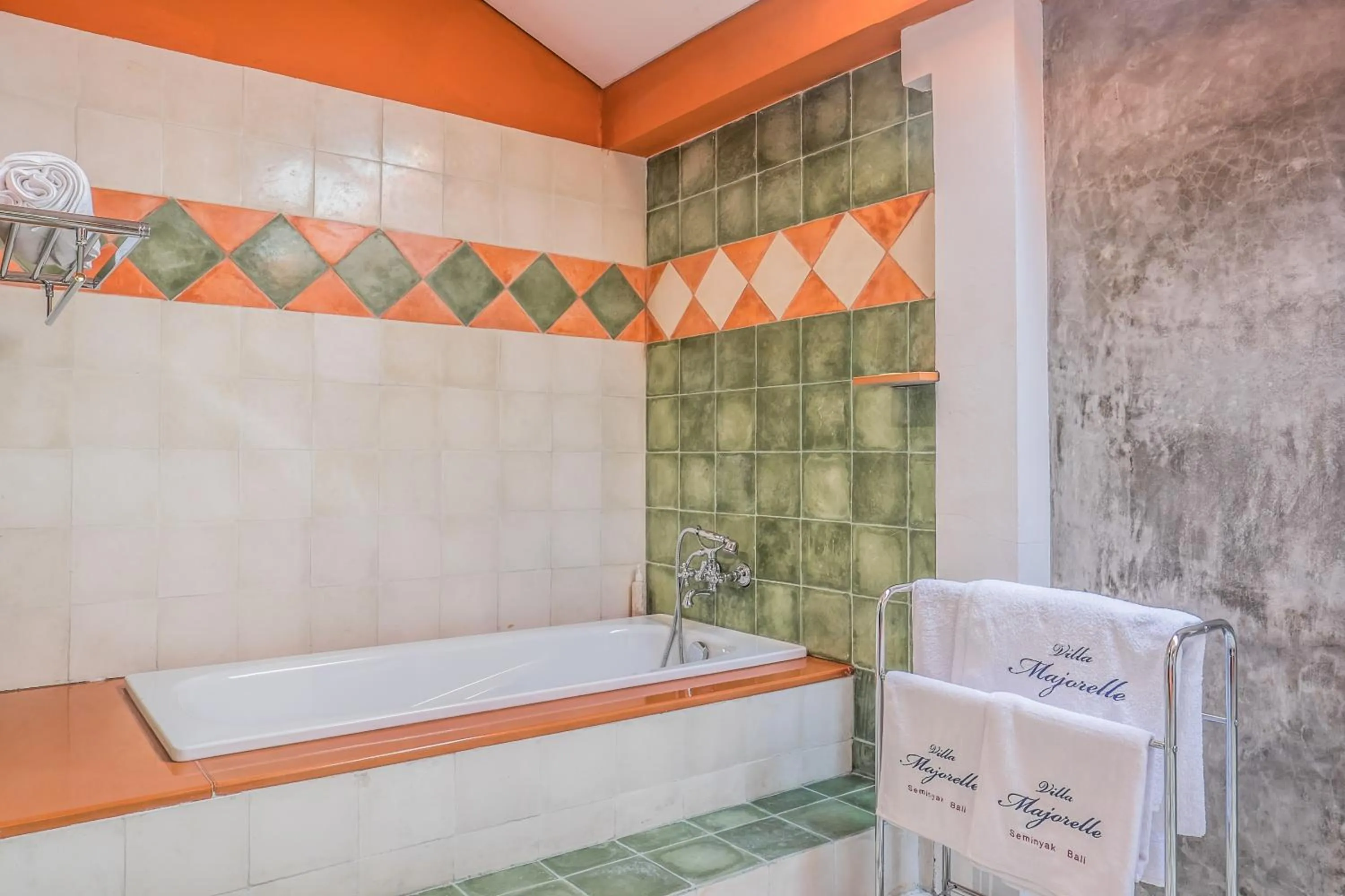 Shower in Villa Majorelle Bali