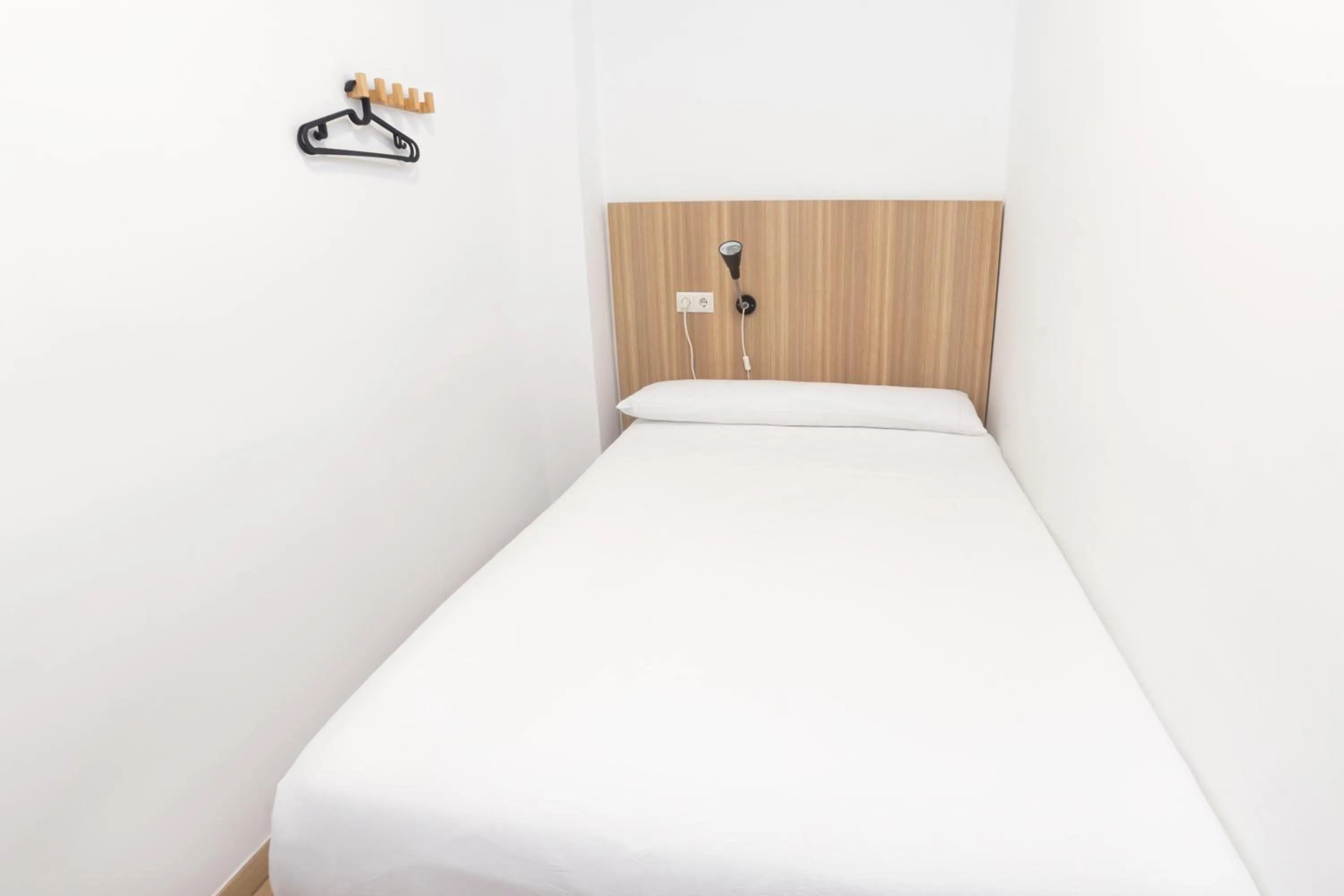 Bed in Hostal Siesta & Go Nuevos Ministerios