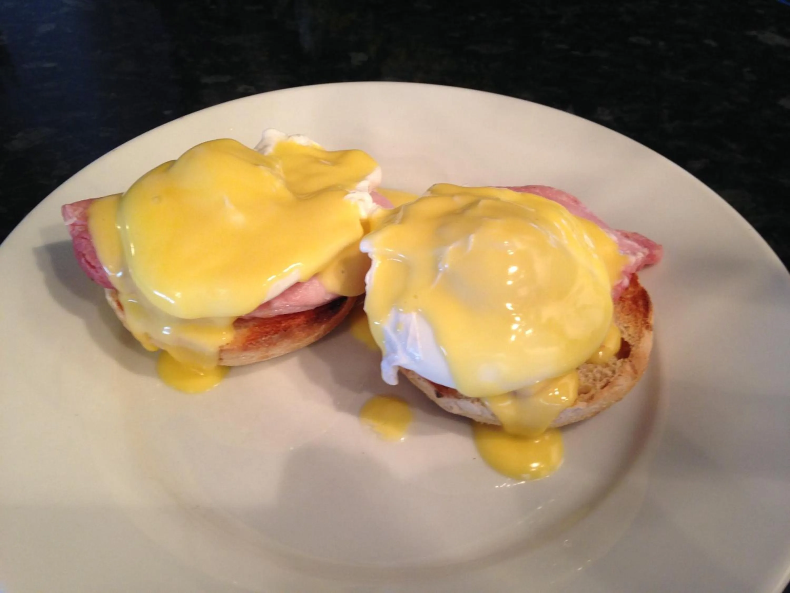 Food in Windsor Park Hotel