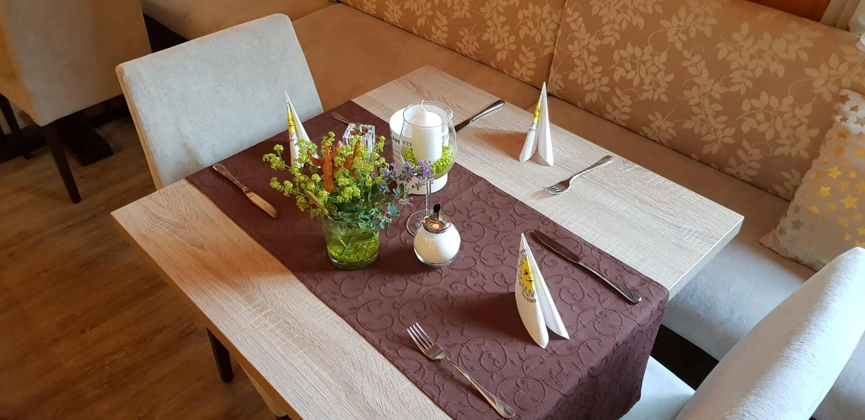 Restaurant/places to eat in Hotel Zur Eisenbahn