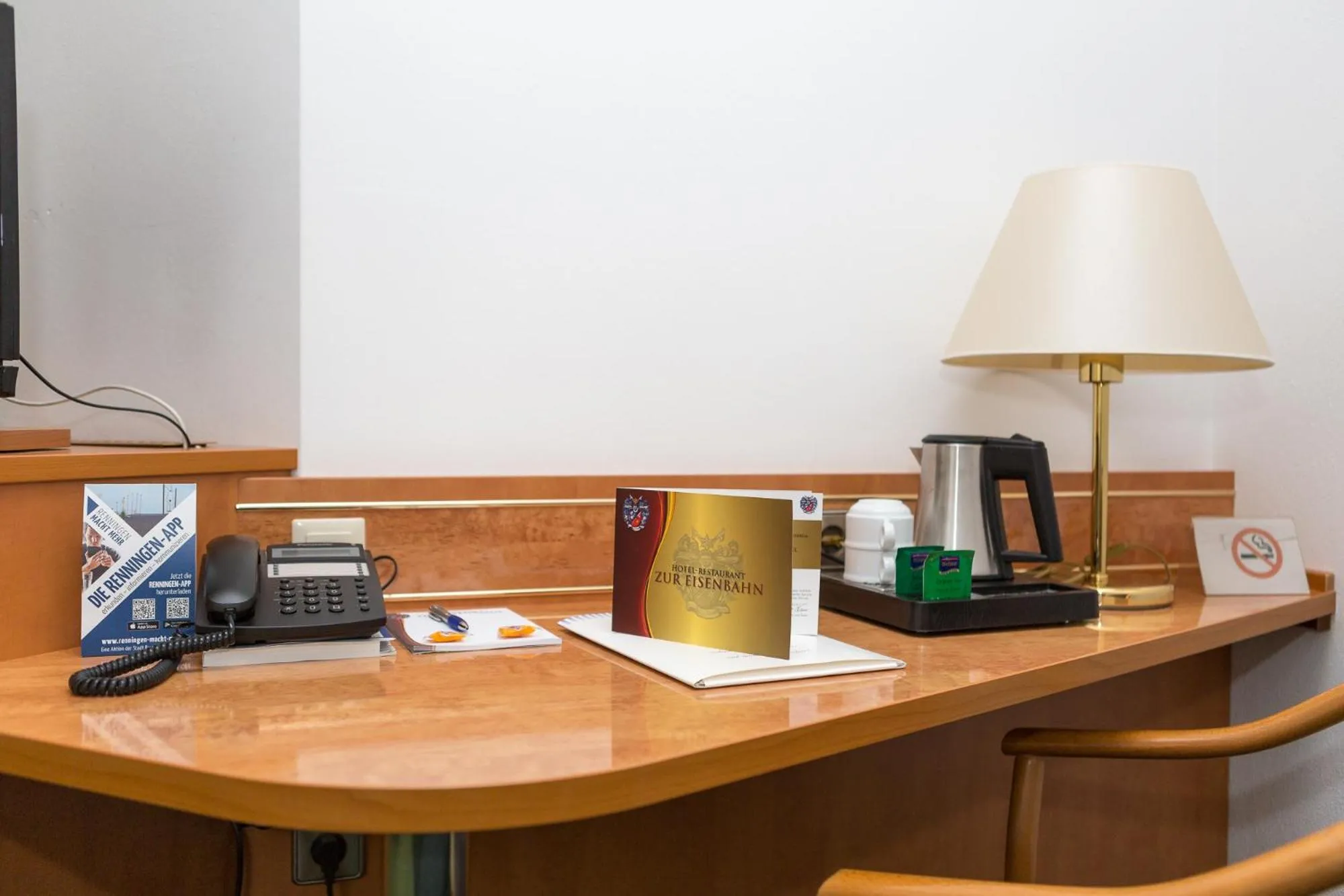 Coffee/tea facilities in Hotel Zur Eisenbahn